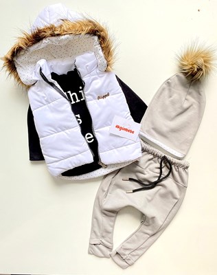 This İs Me Şişme Yelekli Ponponlu Şapkalı 3'Lü Tarz Favori Takım