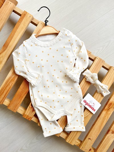 Dantel Yaka Detaylı Gold Minik Kalp Desenli 3’lü Bandanalı Takım