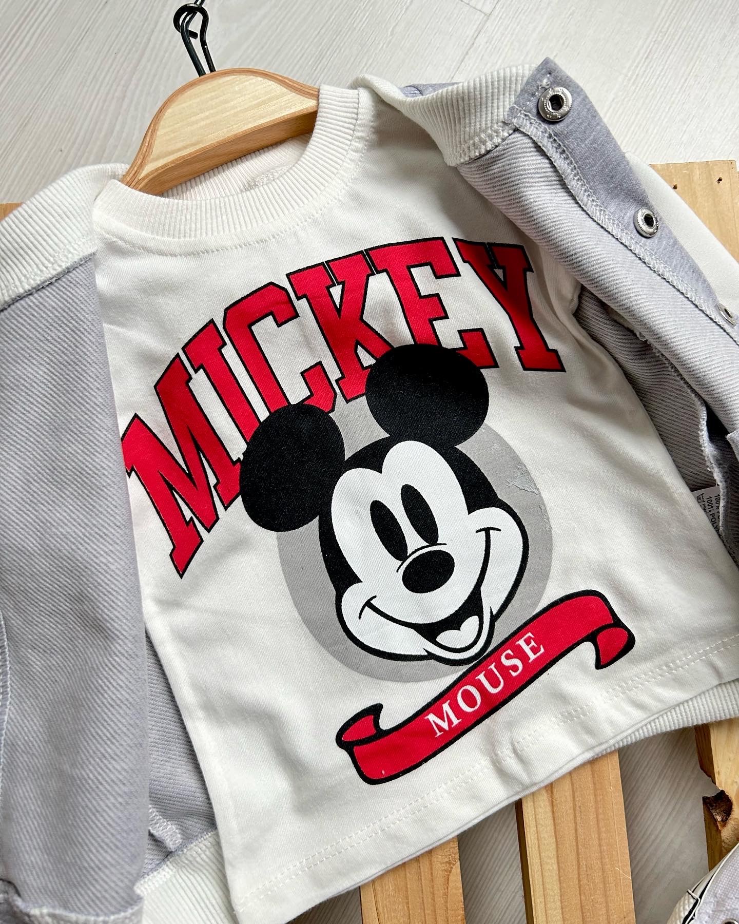 Mickey Mouse Baskılı Kolej Ceketli Sırt Detaylı 3’lü Tarz Takım 