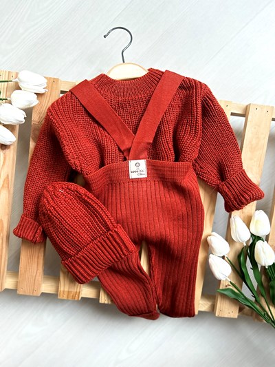 Selanik Örgüsü Kazaklı Çarpraz Askılı Salopetli Şapkalı Set