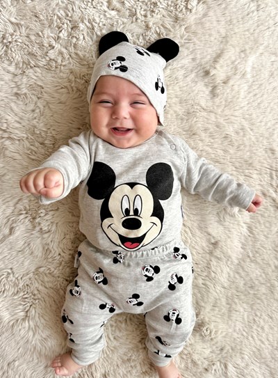 Mickey Mouse Baskılı Mevsimlik Şapkalı 3’lü Set