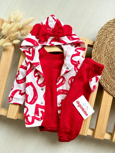 Kalp  Baskılı Fitilli Kumaşlı Kapüşonlu Hırkalı 3’lü Takım