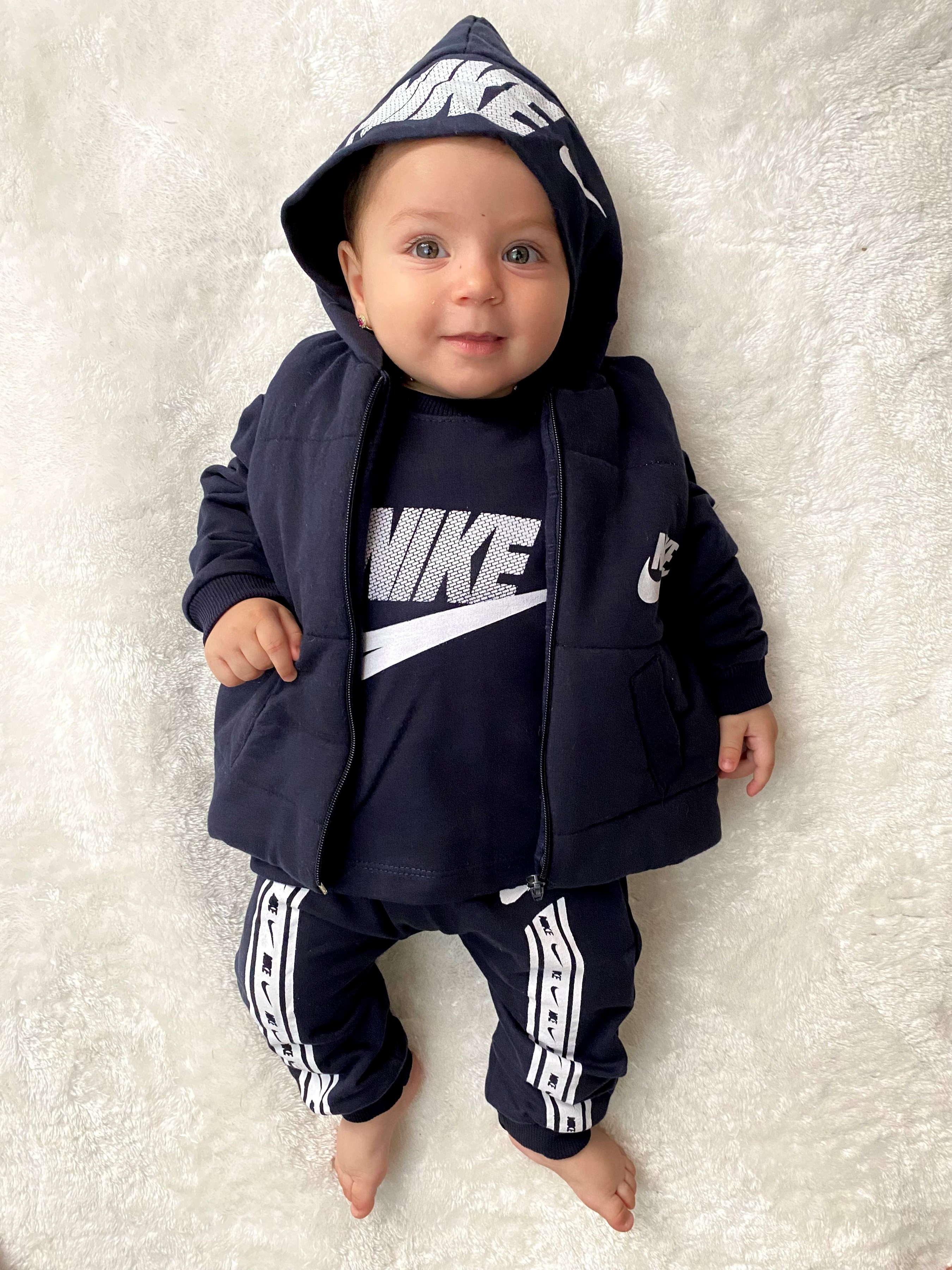 Nike baskılı kalın kışlık Yelekli badili eşofmanlı üçlü ünisex  takım 