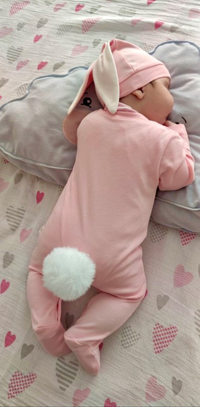 Çıkabilen Ponponlu Tavşan Kulaklı Şapkalı %100 Pamuk Yenidoğan Tulum