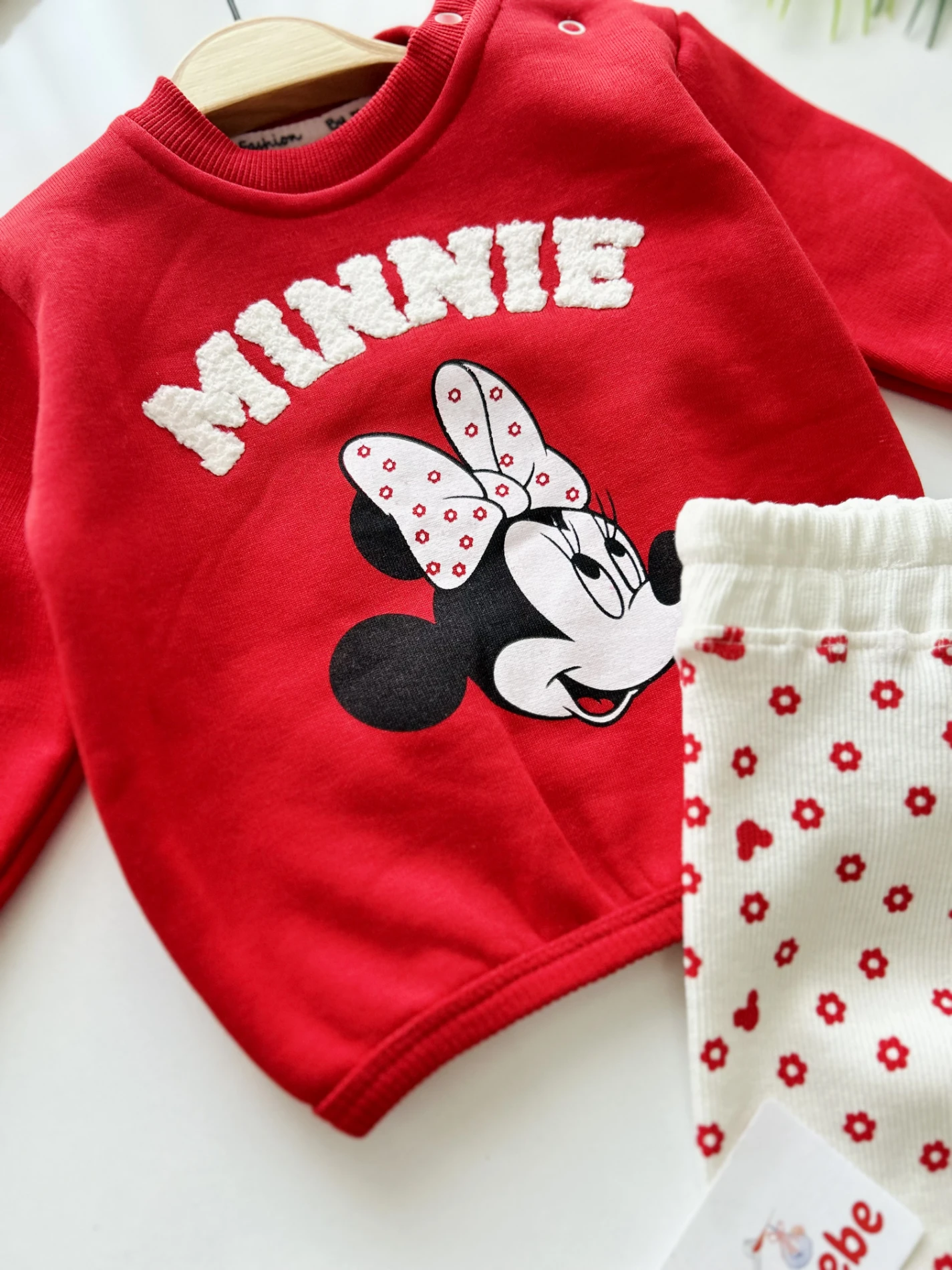 Minnie Mouse 3 İp Sweatli Çiçek Desenli  Esnek Fitilli Kumaş Taytlı 2’li Takım