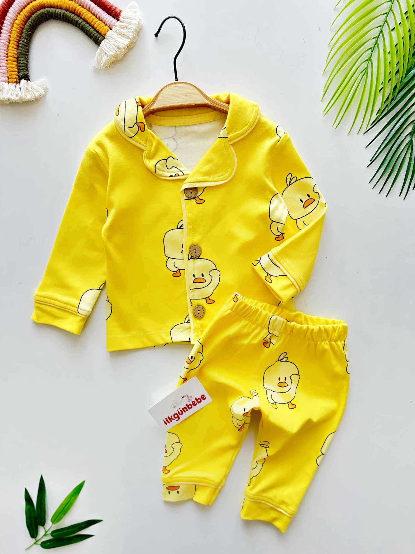 Sevimli Ördek Bebe Yakalı %100 Pamuk Yumuşacık Kumaş 2’li Unisex Pijama Takımı 