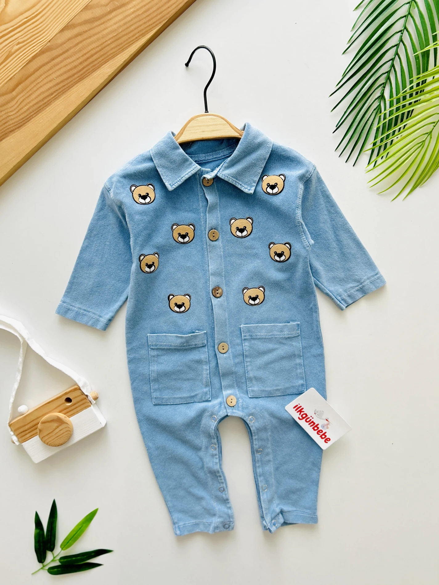 Teddy Bear Nakışlı Ahşap Düğmeli Bebe Yakalı Likralı Esnek Yumuşacık Kot Kumaş  Tulum