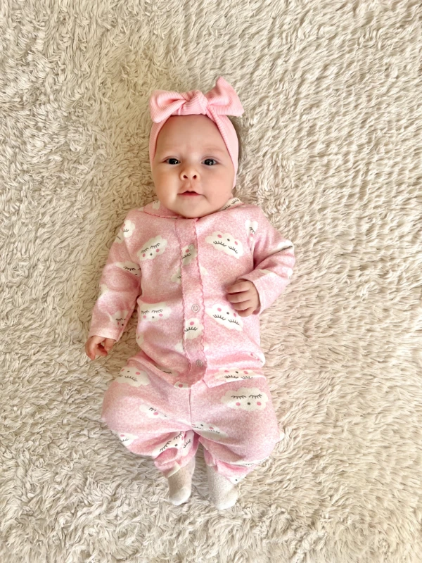 Bebe Yakalı Bulut Baskılı %100 Pamuk Pijama Takımı