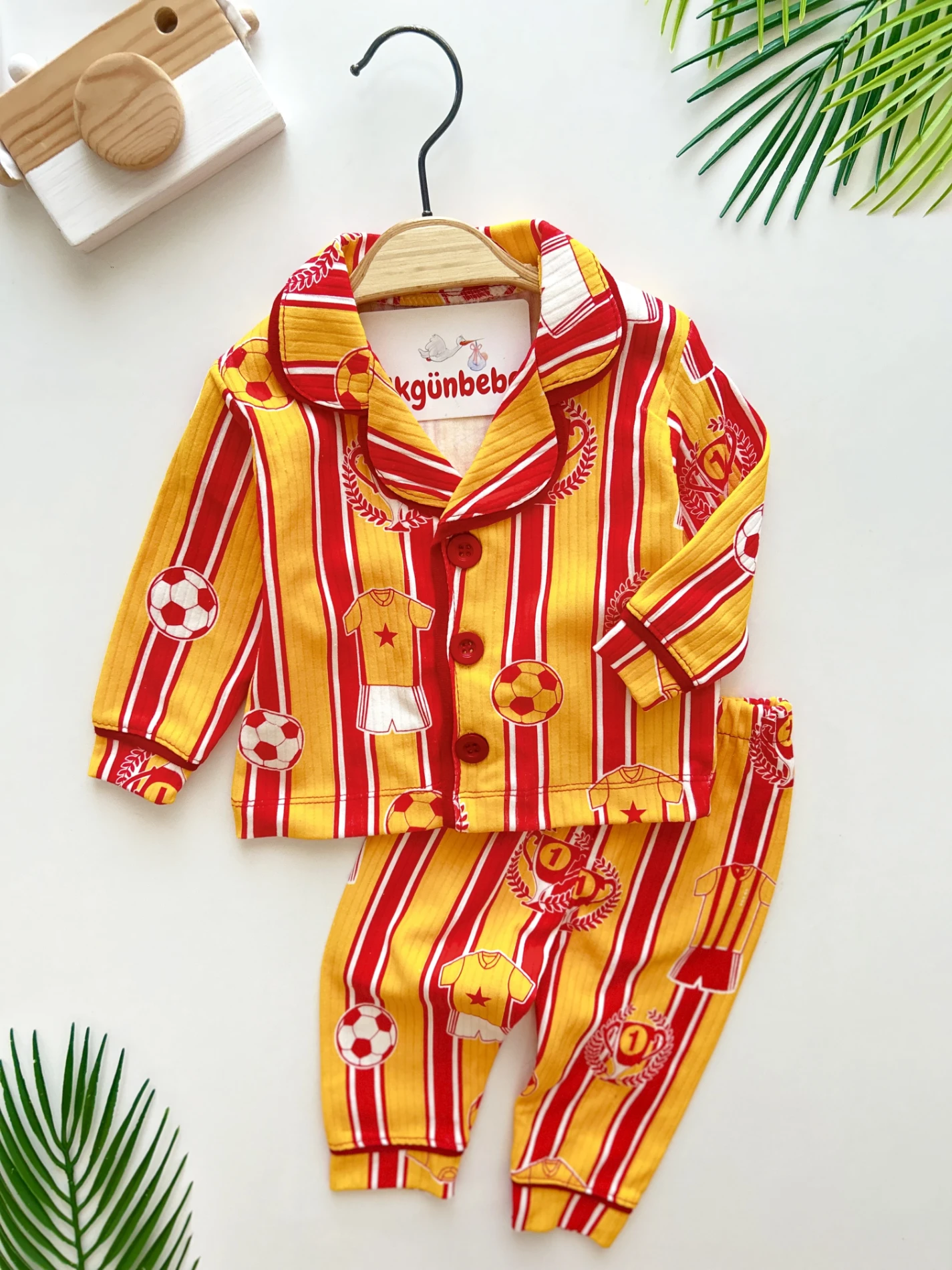 Galatasaray  %100 Pamuk Bebe Yakalı Pijama Modeli