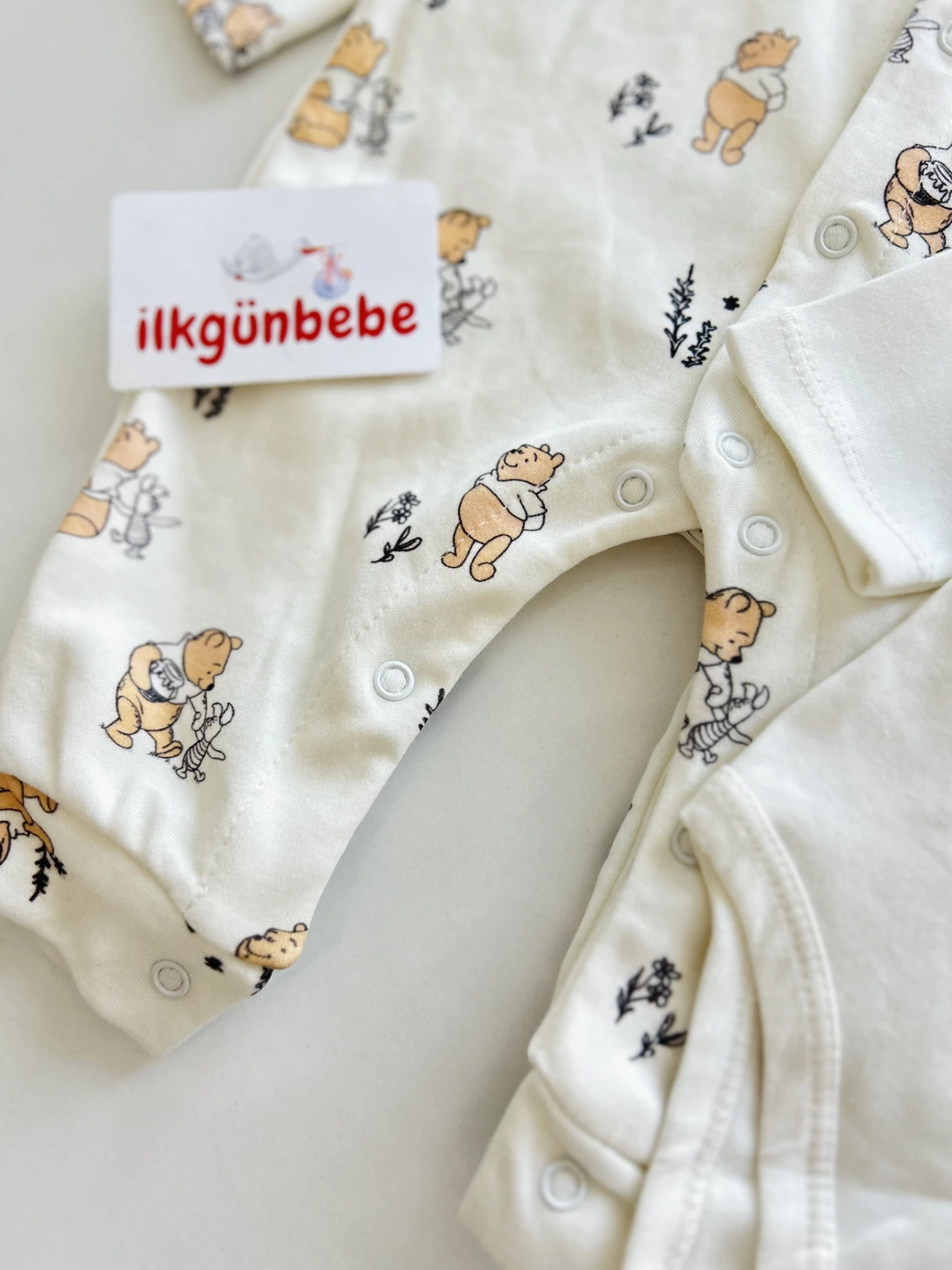 Winnie The Pooh Baskılı Zıbınlı Şapkalı %100 Pamuk Tulum Unisex  Set