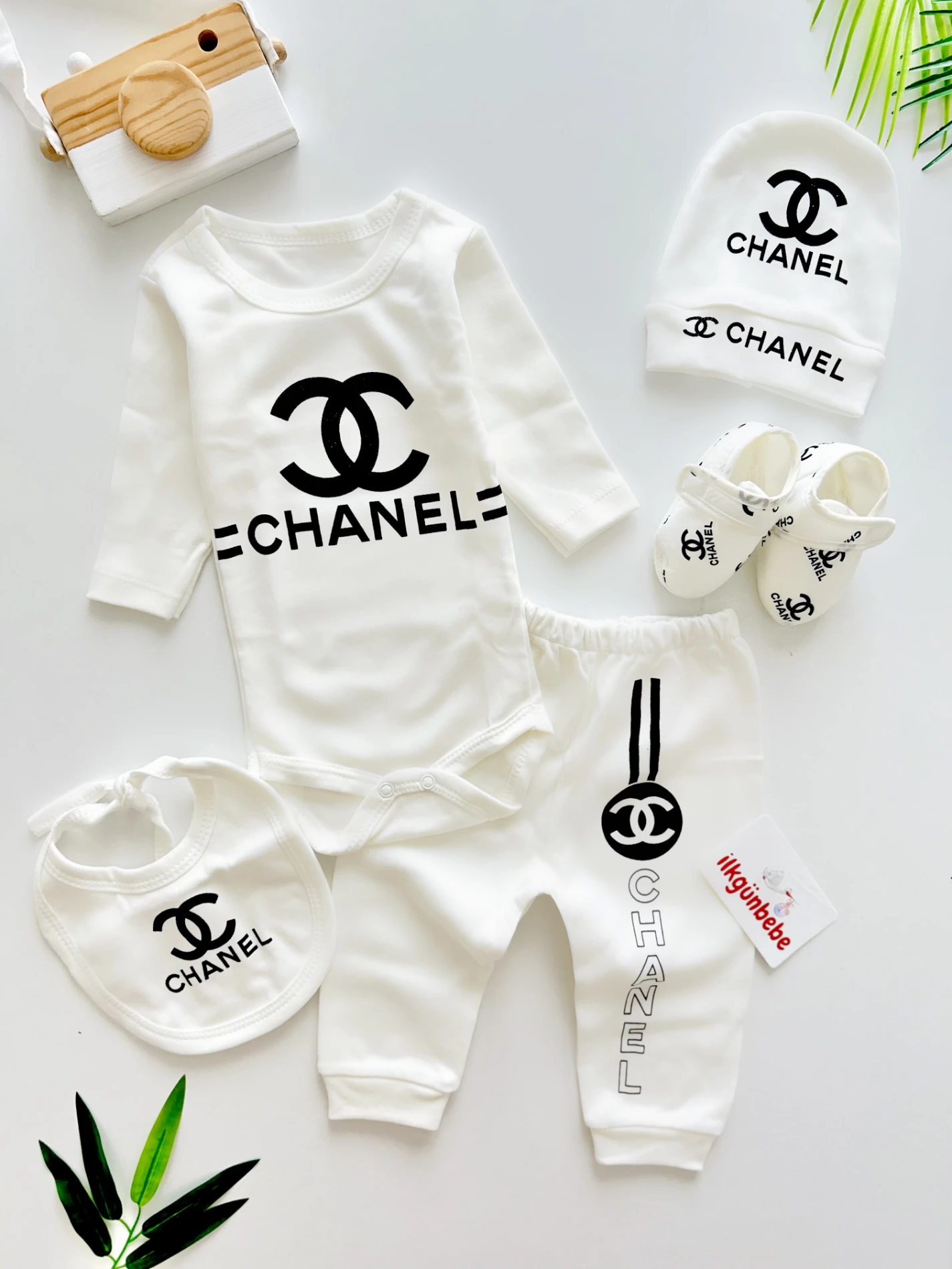 Chanel Baskılı 5 Parça Yenidoğan Set