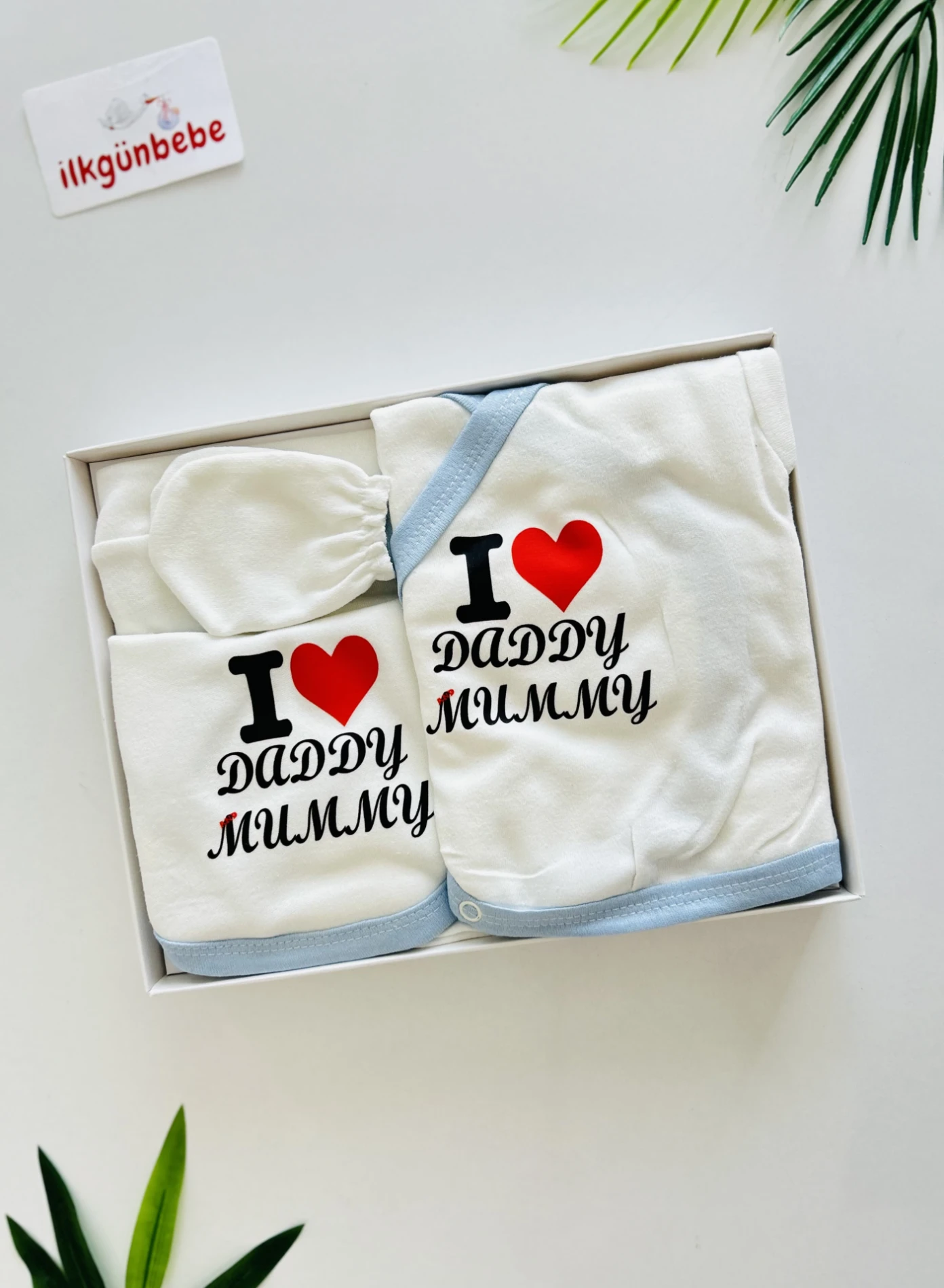 I Love Mommy Daddy Baskılı 5 Parça %100 Pamuk Yenidoğan Set