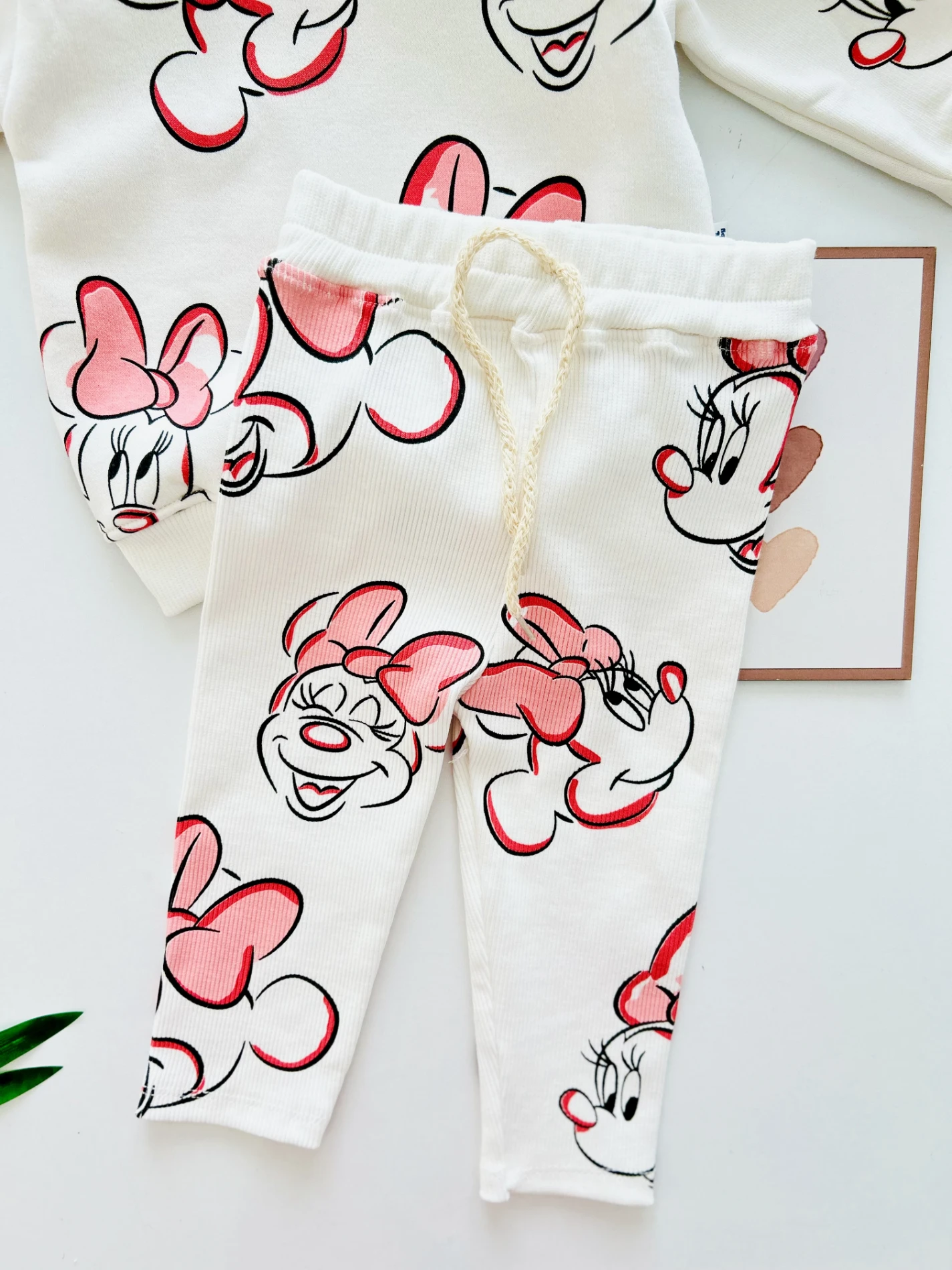 Minnie Mouse Baskılı 3 İp  Polar Sweatli Taytlı 2’li Takım