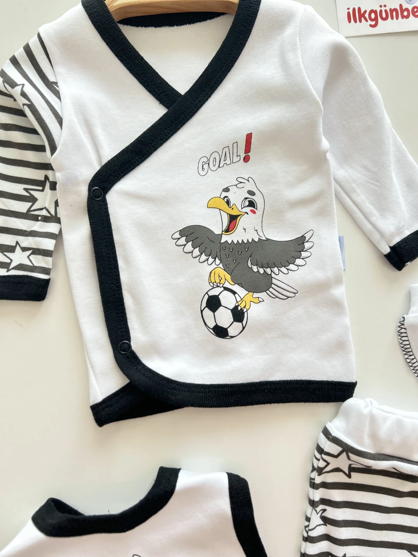 Beşiktaş  Minik Fanatik Unisex  5 Parça %100 Pamuk Yenidoğan Set