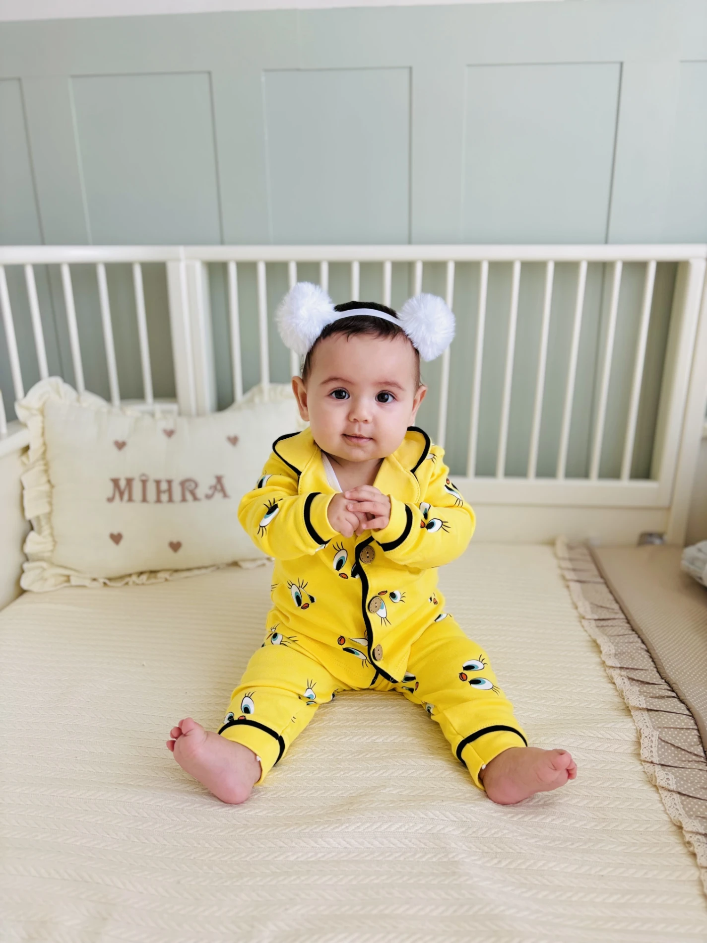 Tweety Desenli Bebe Yakalı %100 Pamuk Pijama Takımı