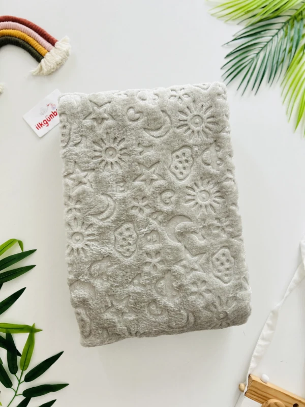 100*120 Kalp Desenli Peluş Yumuşacık Kışlık Polar Battaniye