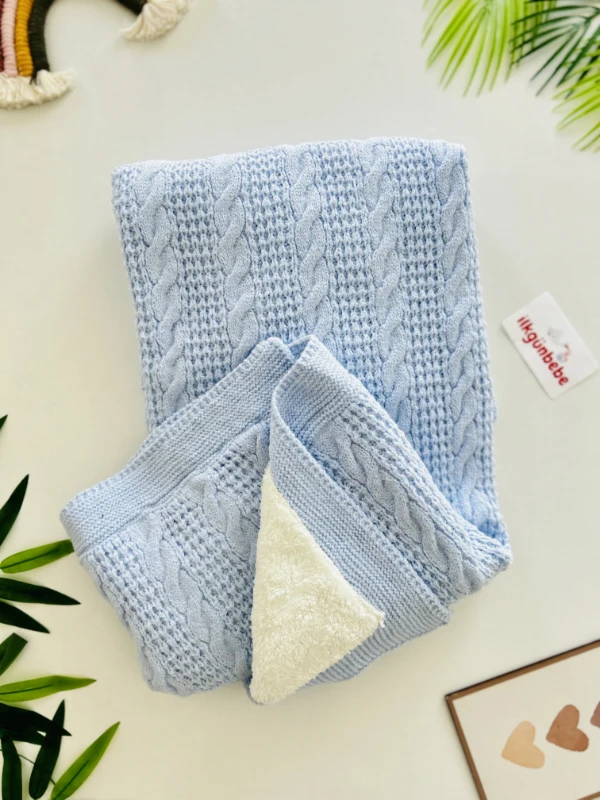 İçi Peluş Dışı Triko Örme Premium Kalite 85*100 Büyük Boy Battaniye