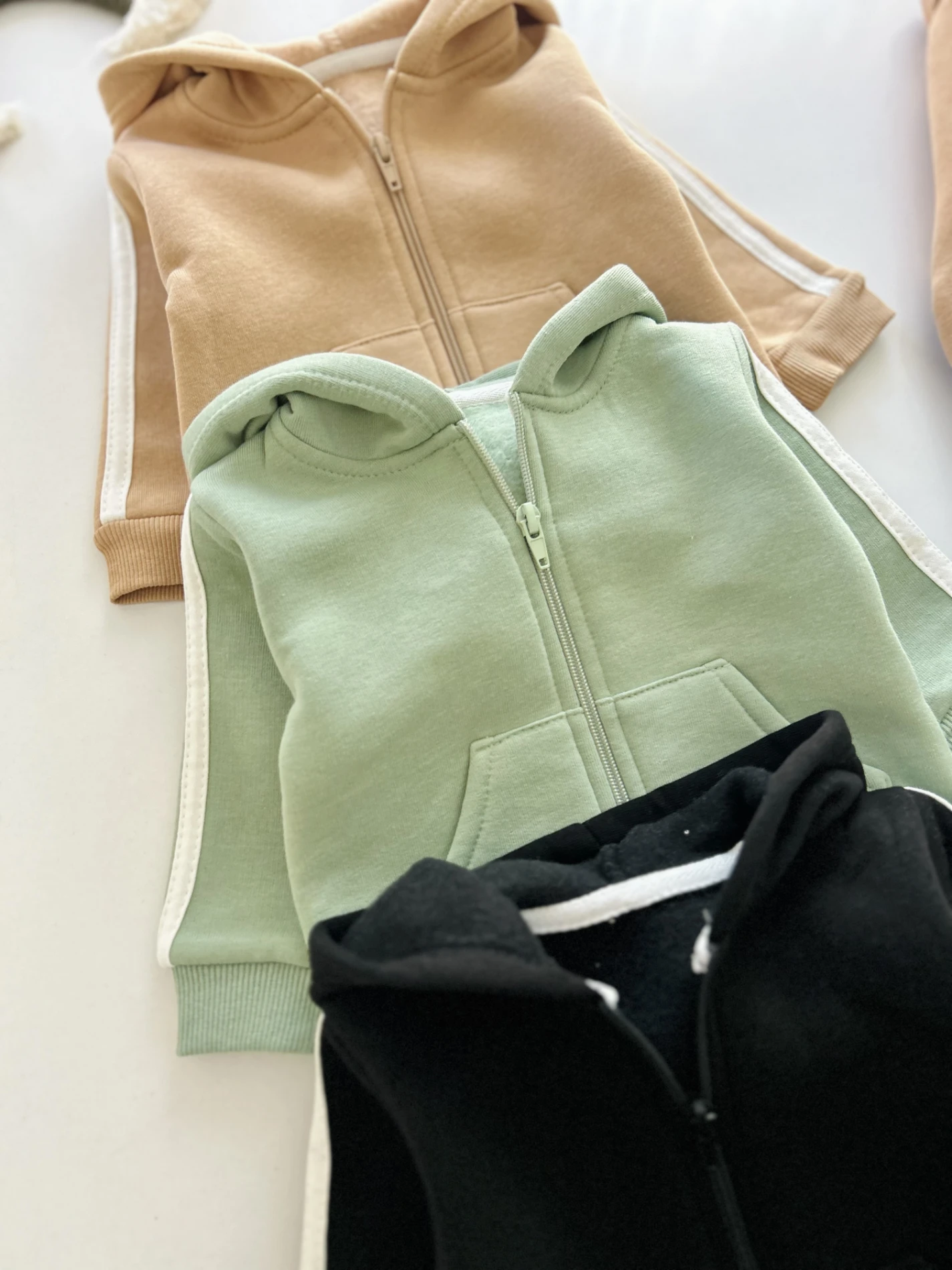 Şerit Detaylı 3 İp Şardonlu 2’li Takım