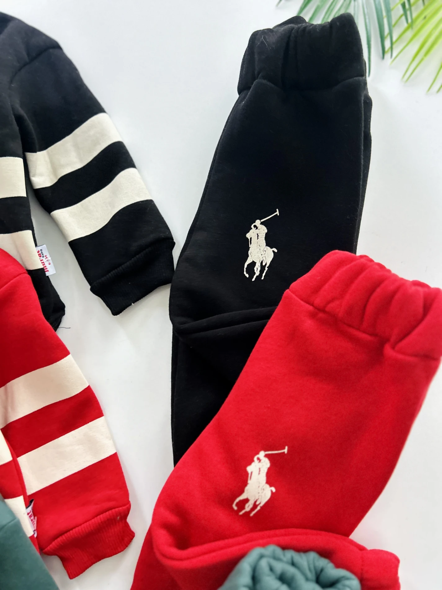 Marka  Polo  Yakalı 3 İp Şardonlu Kışlık Takım