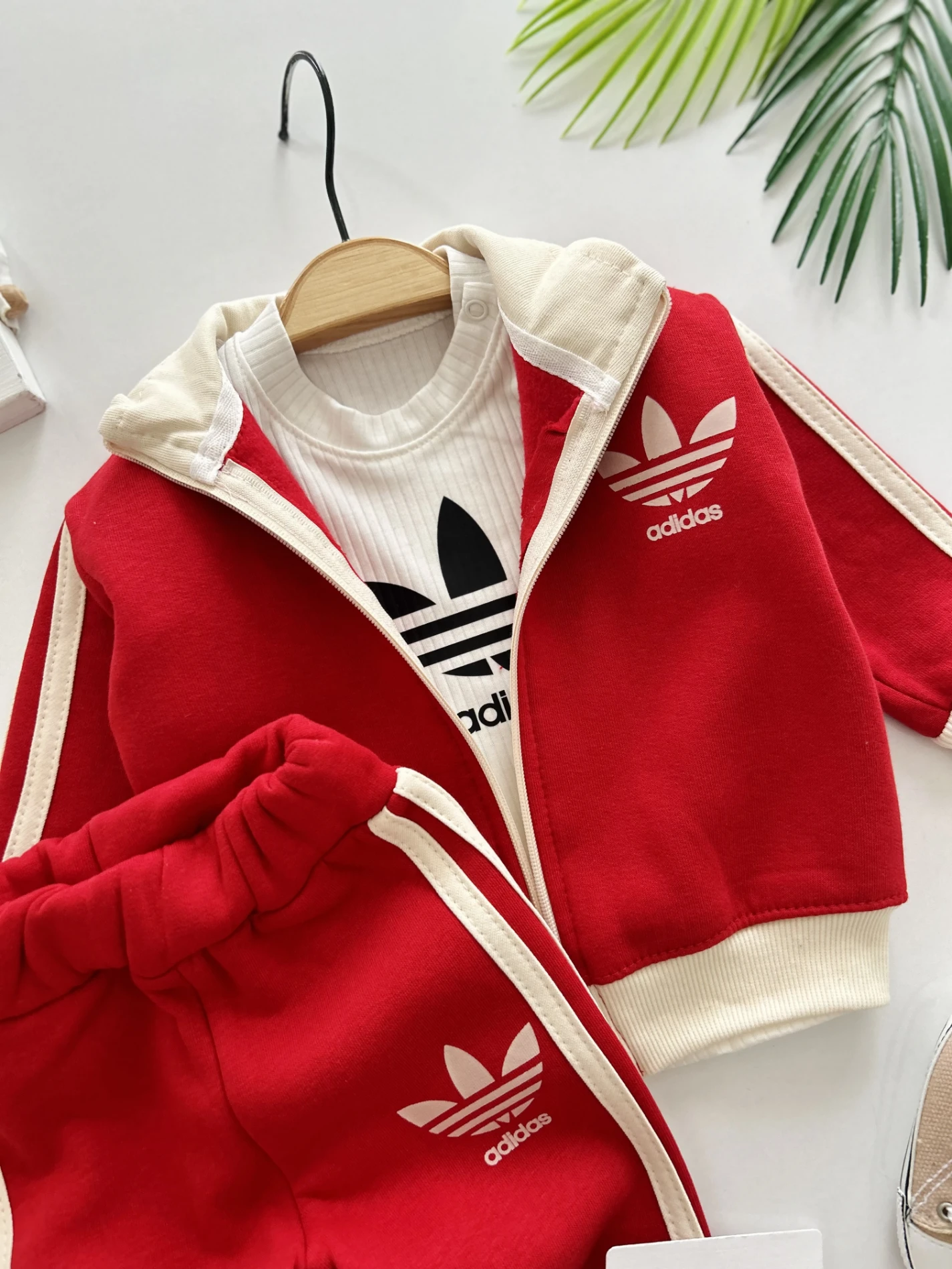 Marka Çizgili 3 İp Şardonlu Premium Kalite Dik Yaka 3’lü Takım