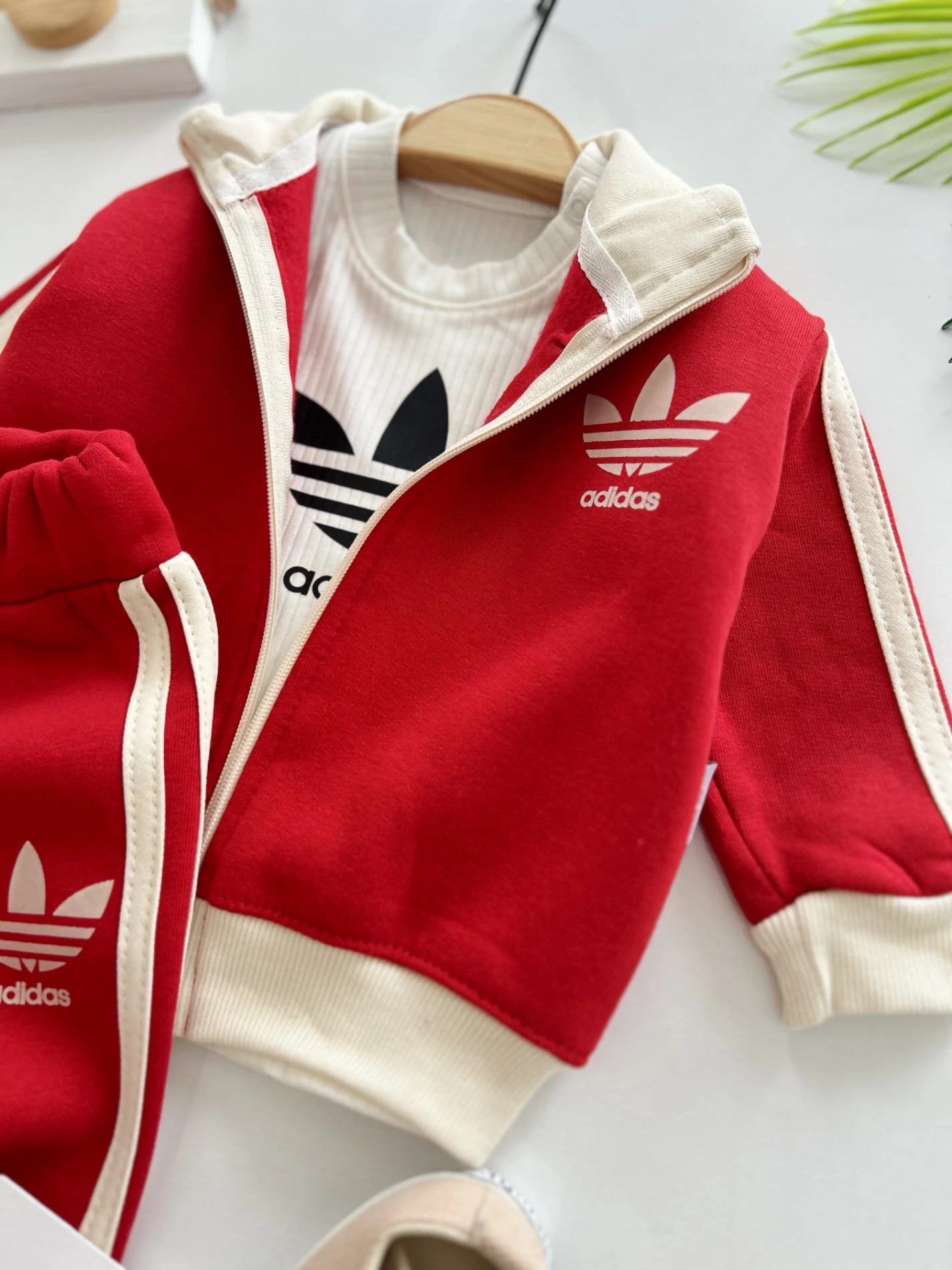 Marka Çizgili 3 İp Şardonlu Premium Kalite Dik Yaka 3’lü Takım