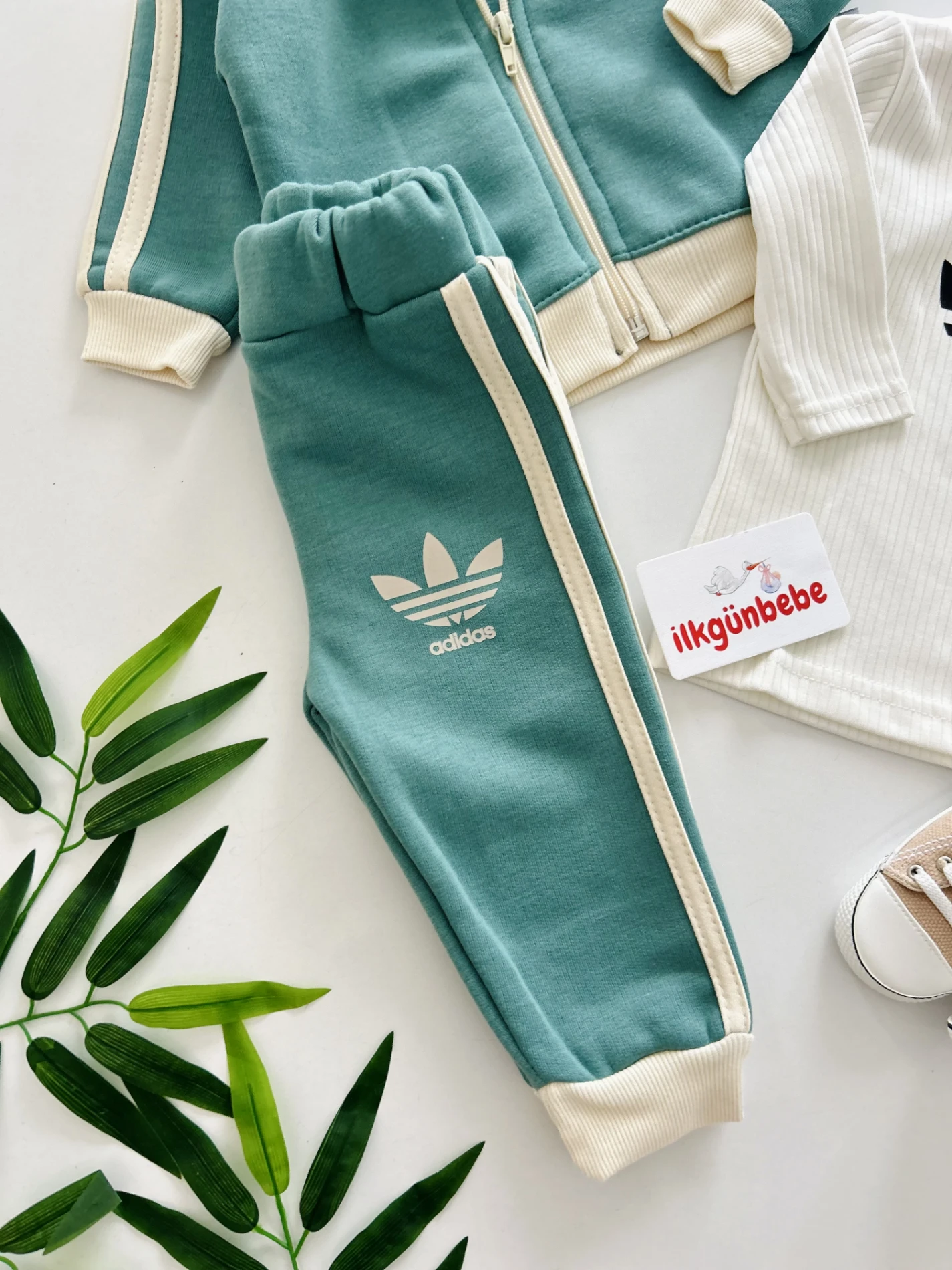 Marka Çizgili 3 İp Şardonlu Premium Kalite Dik Yaka 3’lü Takım