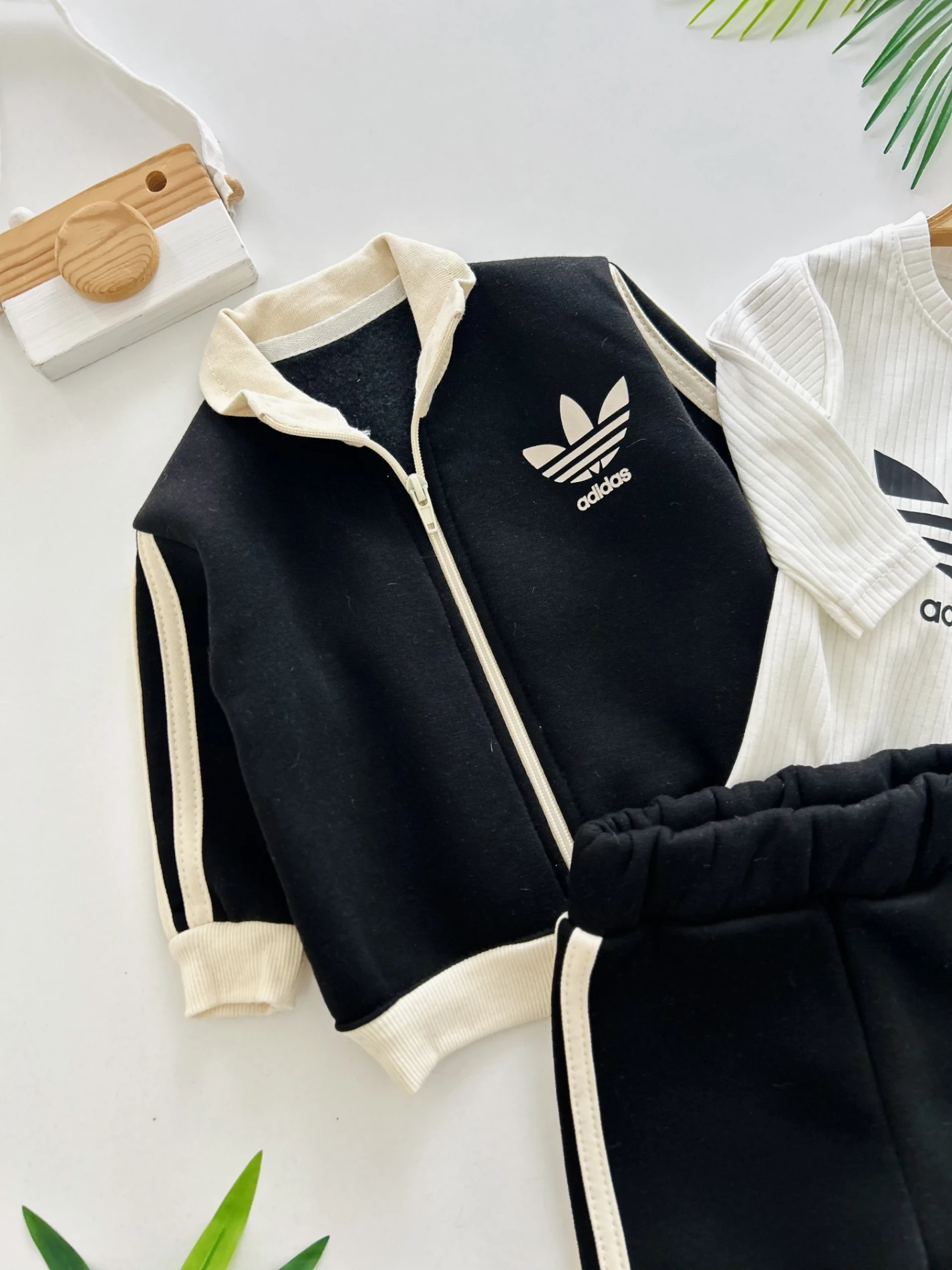 Marka Çizgili 3 İp Şardonlu Premium Kalite Dik Yaka 3’lü Takım