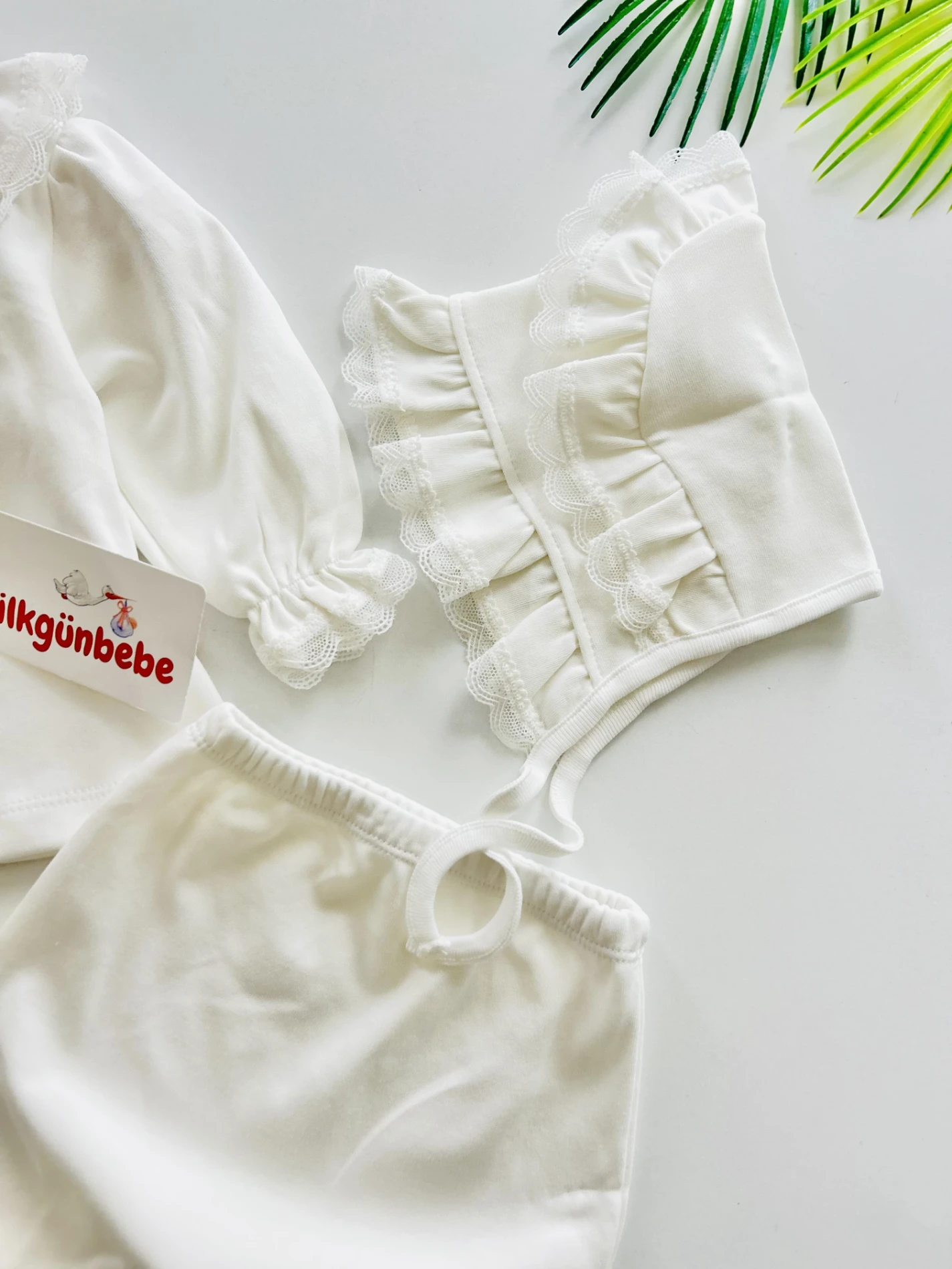 Dantelli 5 Parça %100 Pamuk Yenidoğan Set