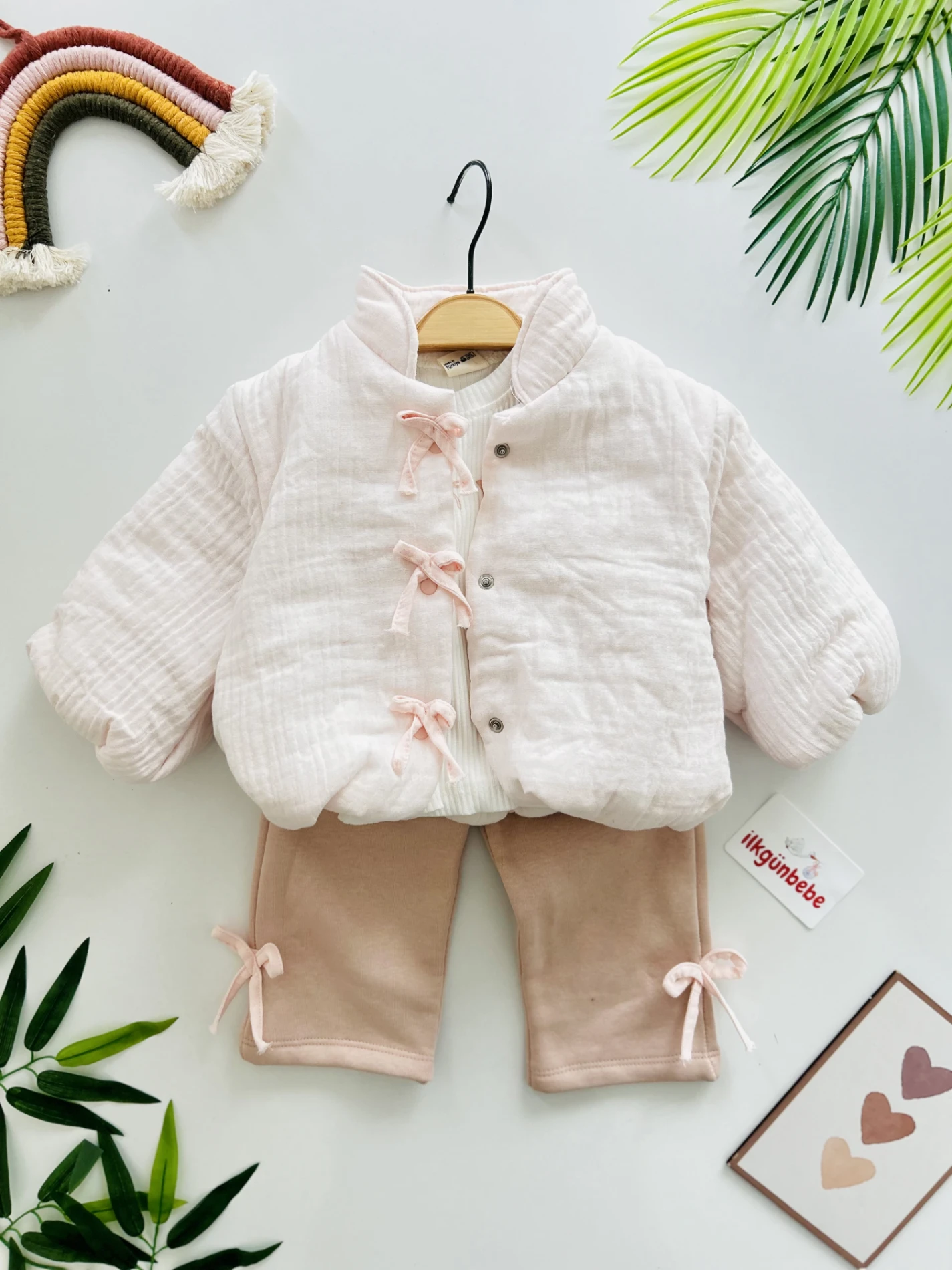 Müslin Dokulu Fiyonklu Pofuduk Ceketli 3’lü  Set