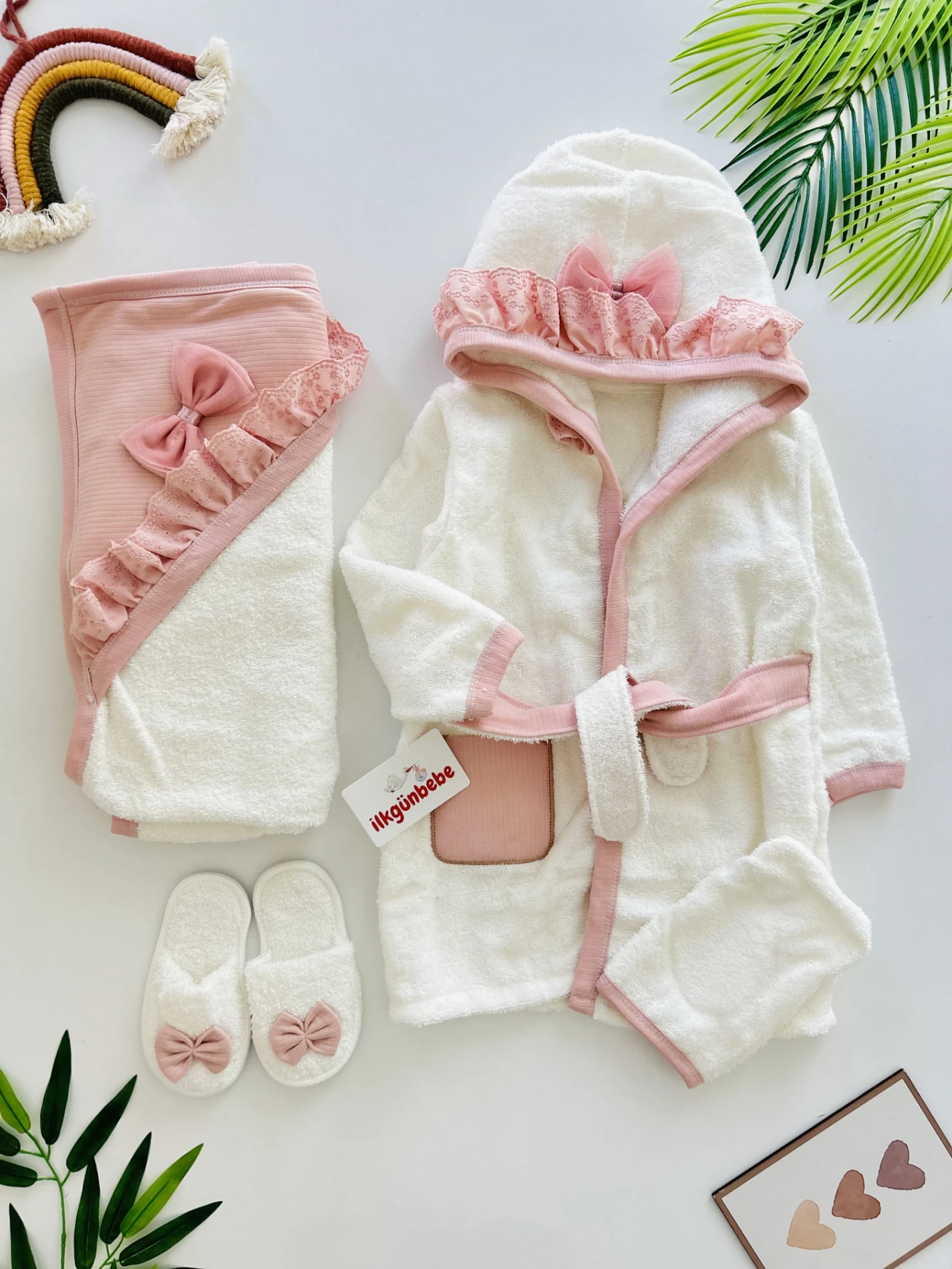 Fiyonklu Güpürlü %100 Pamuk Emici Kumaş Bornoz Set