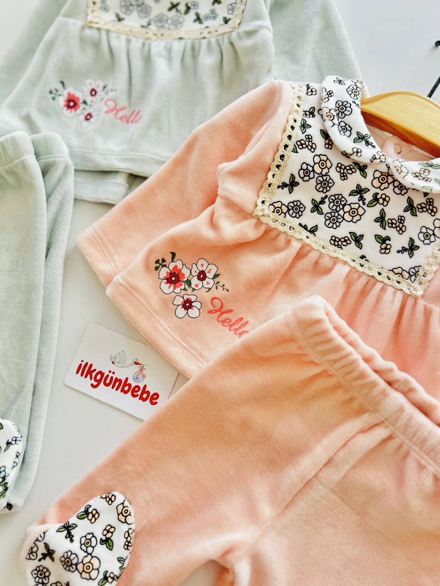 Çiçek Desenli Kadife Kumaş 2’li Premium Takım