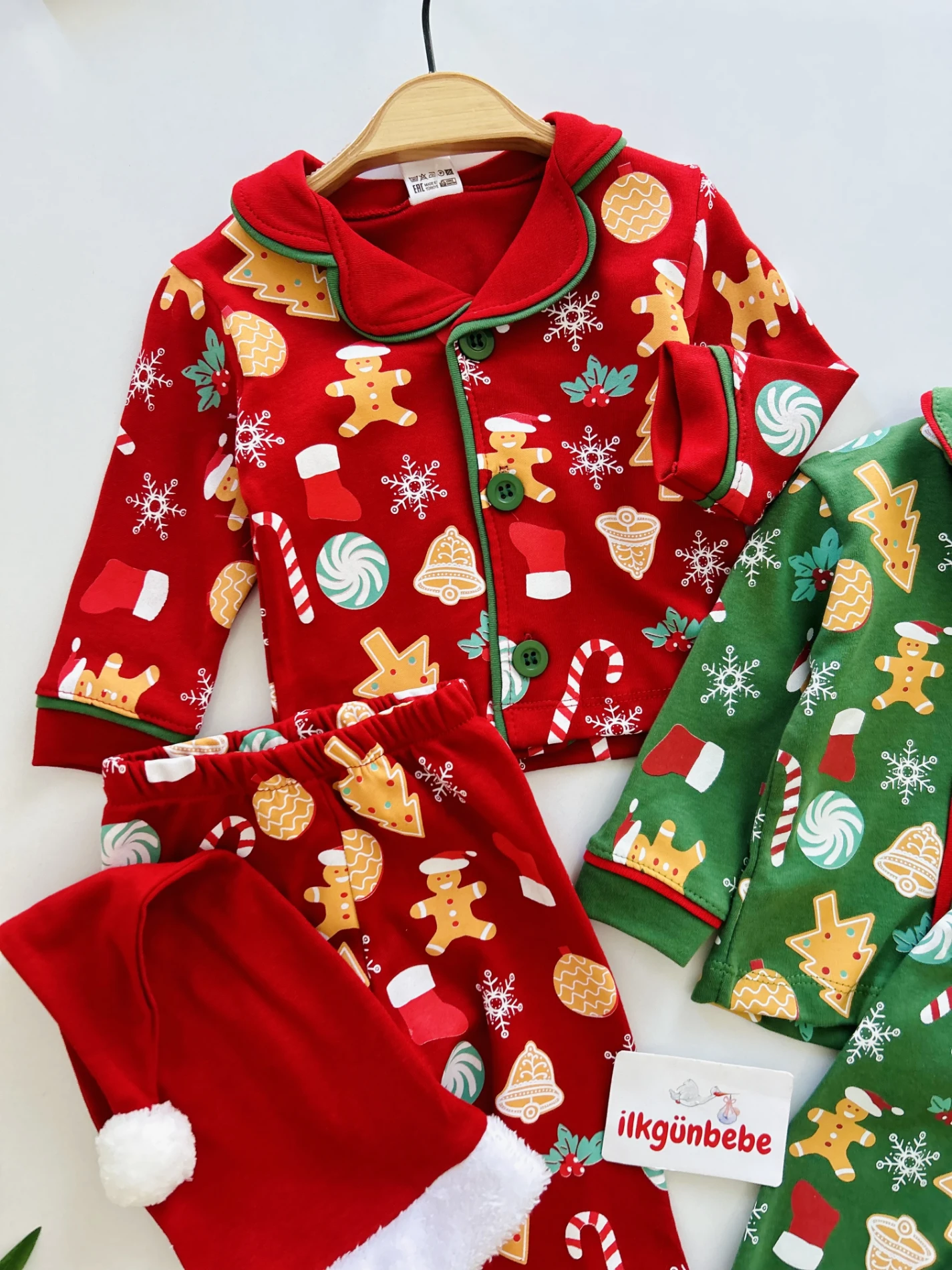 Bebe Yaka Yılbaşı Temalı %100 Pamuk Ponpon Şapkalı 3’lü Takım