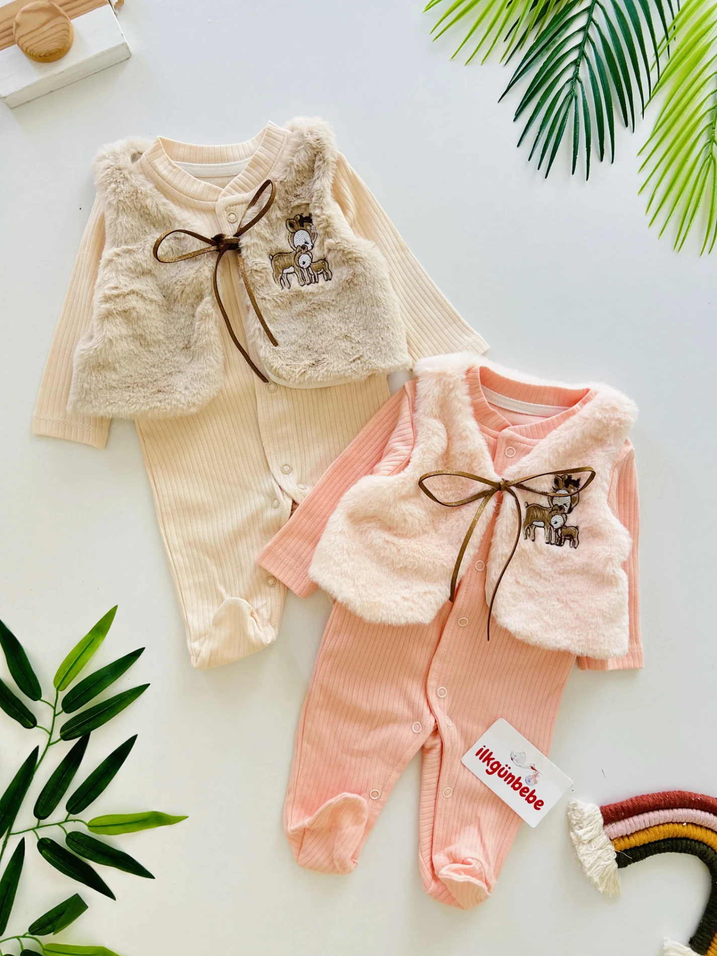 Geyik Desenli Peluş Yelekli 2’li Tulum Set