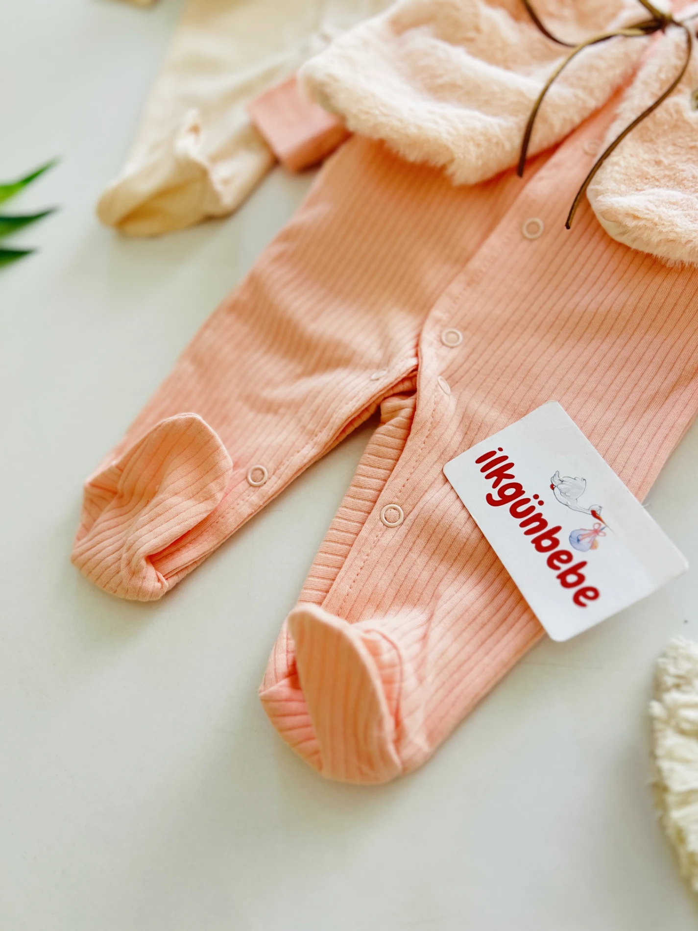 Geyik Desenli Peluş Yelekli 2’li Tulum Set