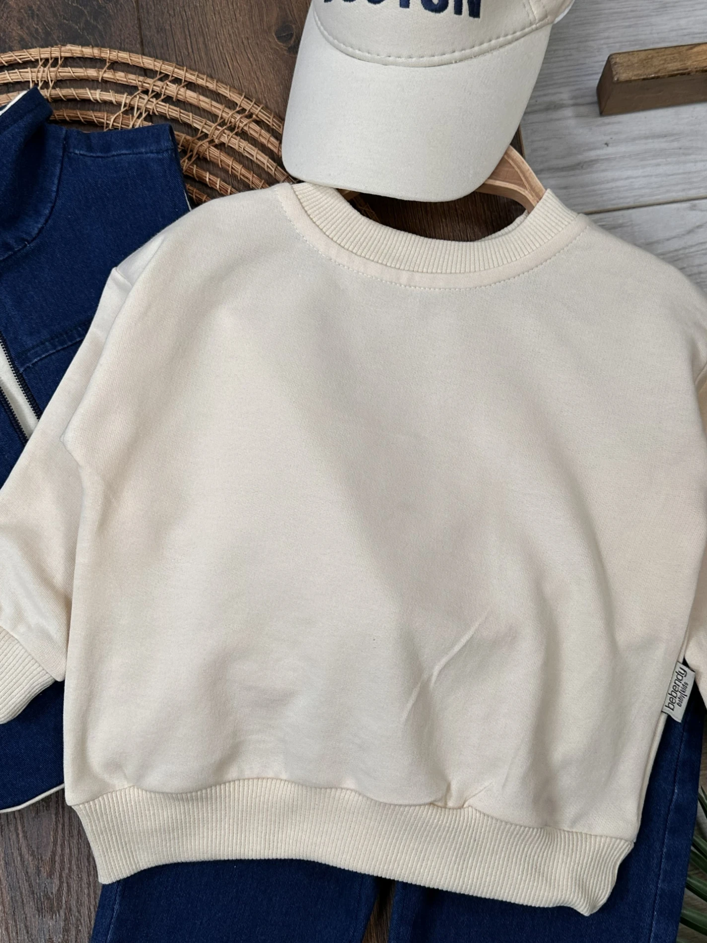 Boston Yelekli Şapkalı Oversize Sweatshirt Likralı Kot   Takım