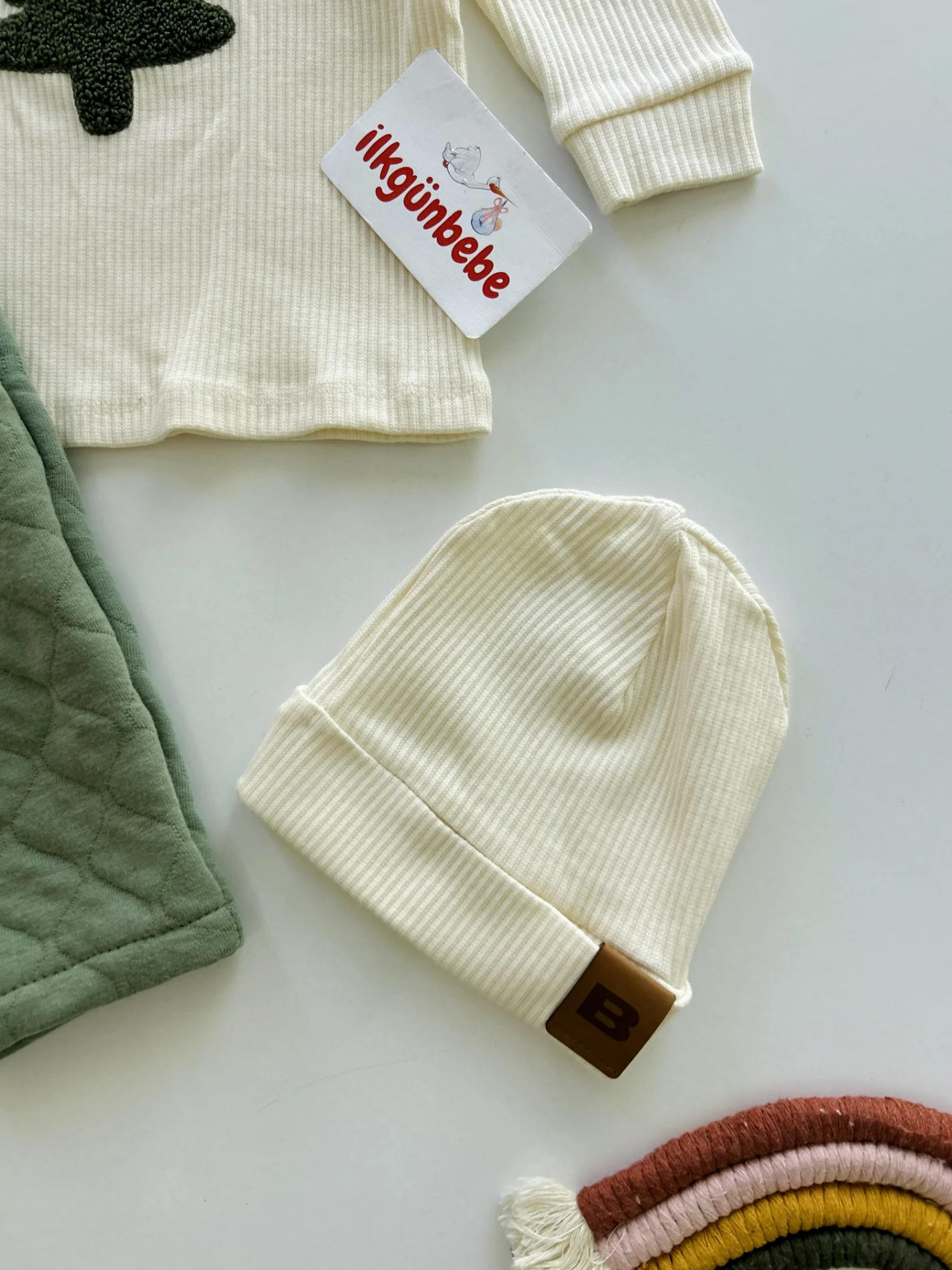 Ribanalı Esnek Kumaş Bodyli Kapitone Kumaş Salopetli Bereli 3’lü Takım