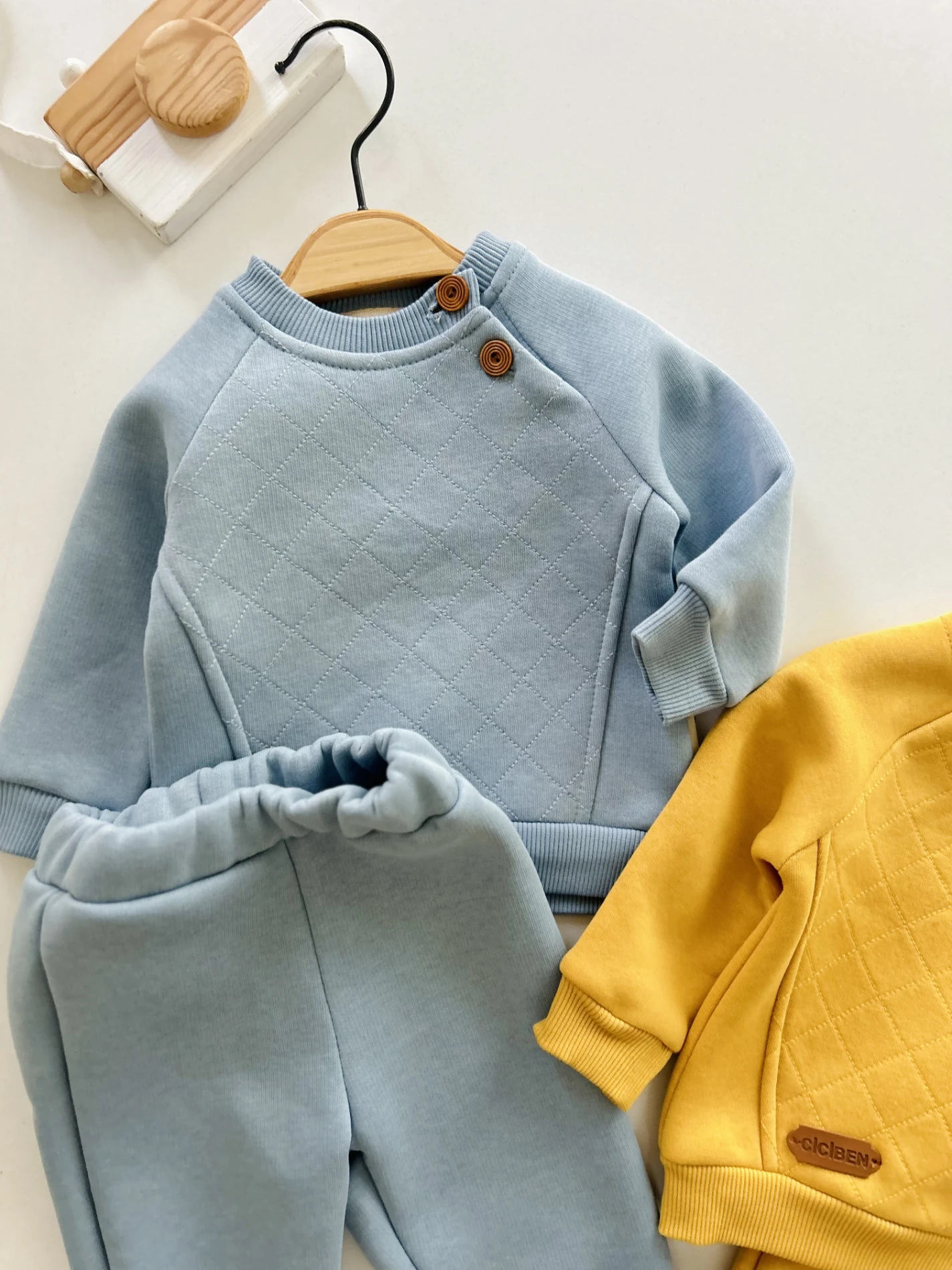 3 İp Şardonlu Basic Cool Takım