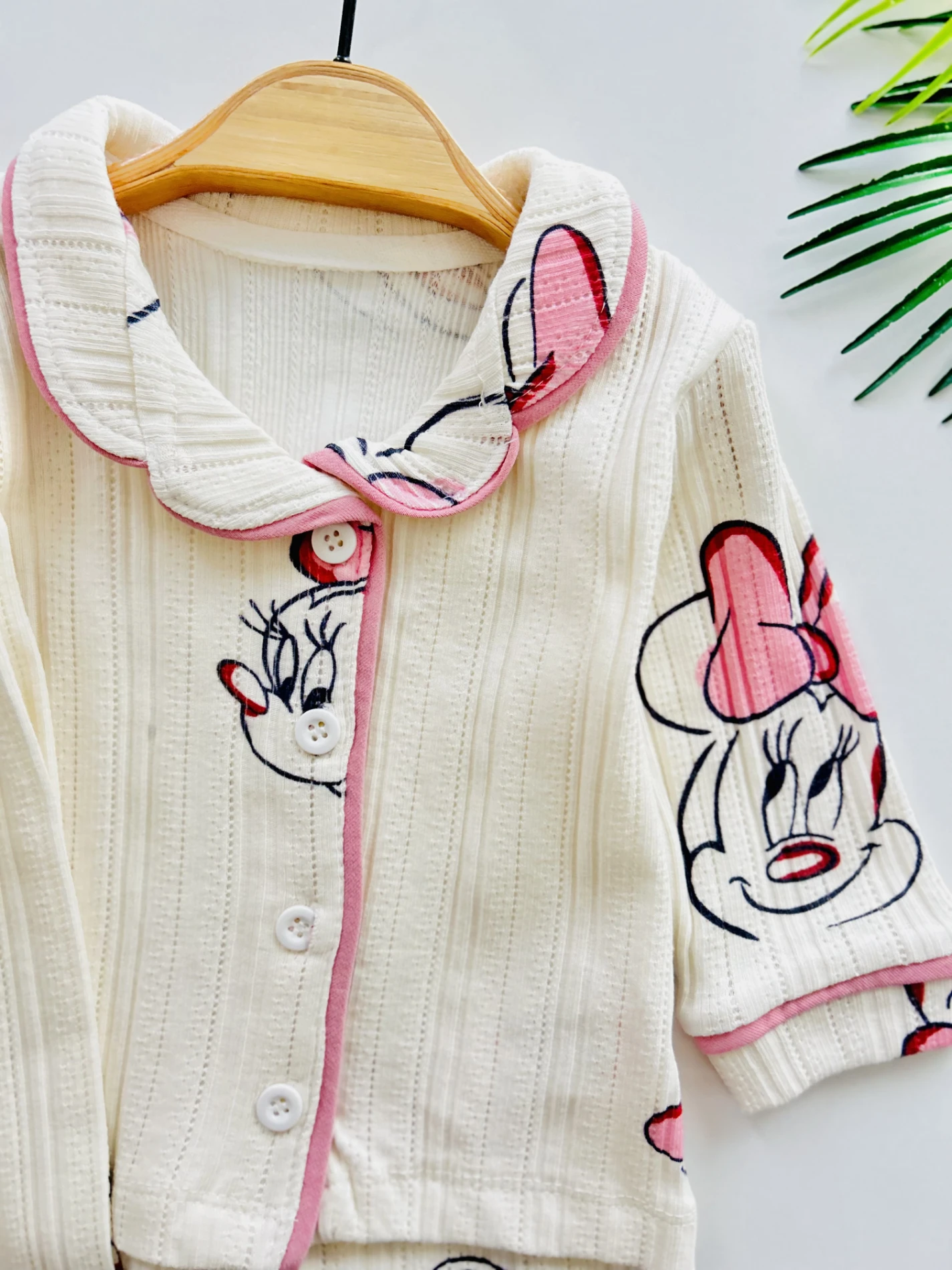 Minnie Mouse Bebe Yaka Müslüm Kumaş Pijama Takımı 