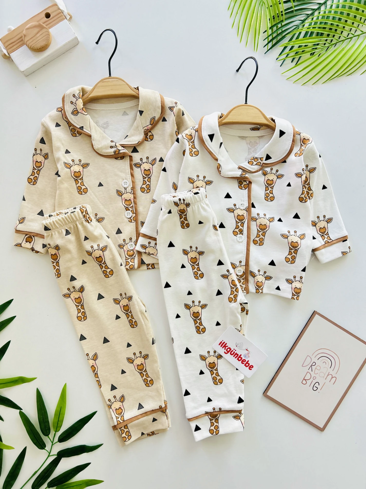 Zürafa Desenli %100 Pamuk Bebe Yakalı 2’li Pijama Takımı