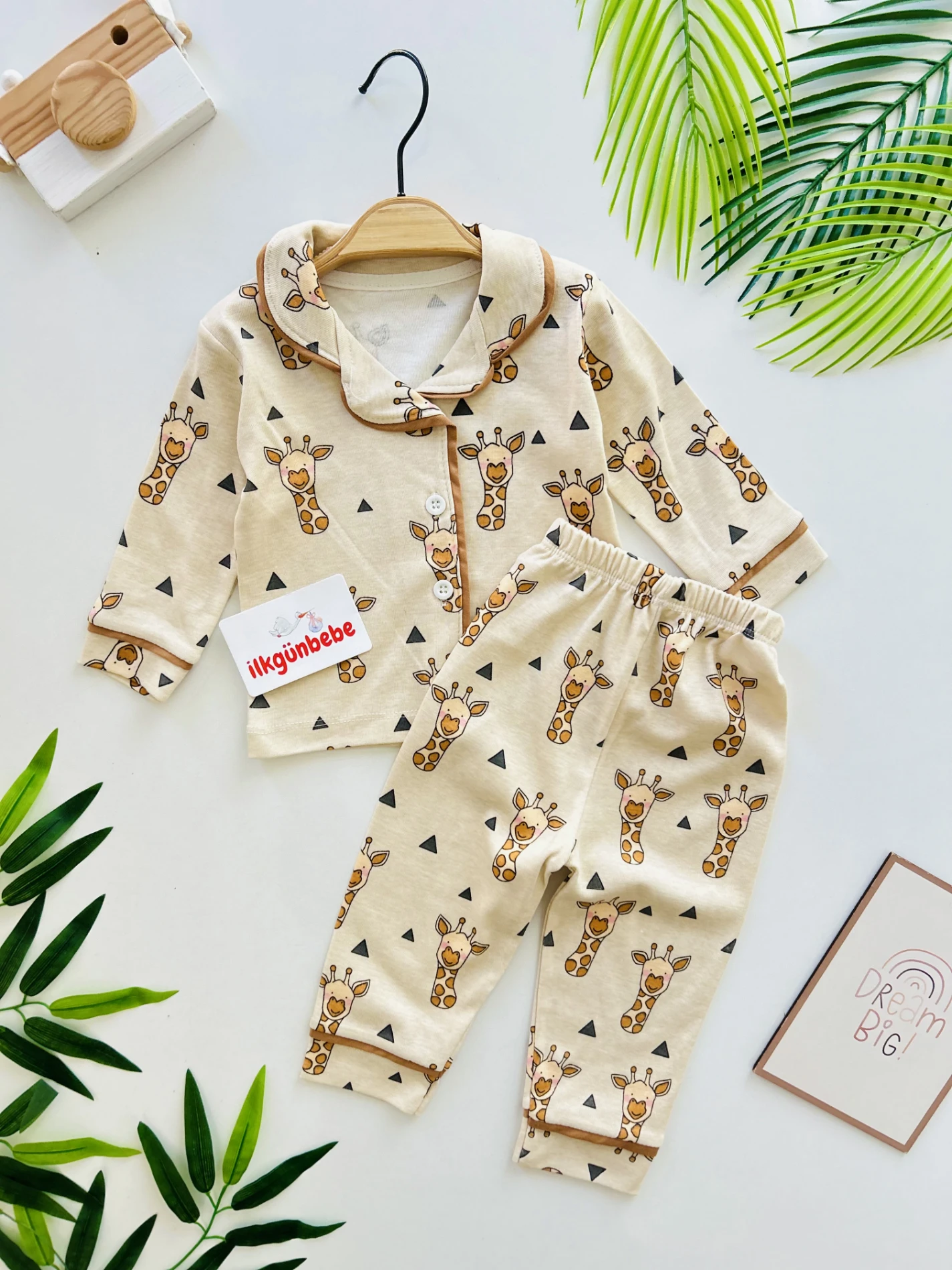 Zürafa Desenli %100 Pamuk Bebe Yakalı 2’li Pijama Takımı