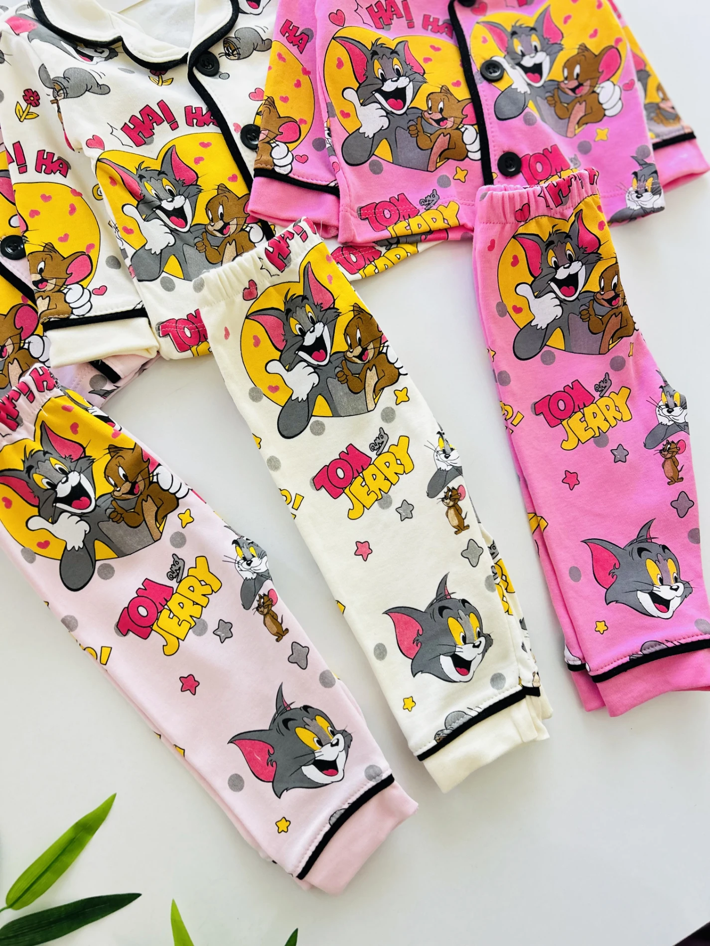 Tom And Jerry %100 Pamuk Bebe Yakalı Pijama Takımı