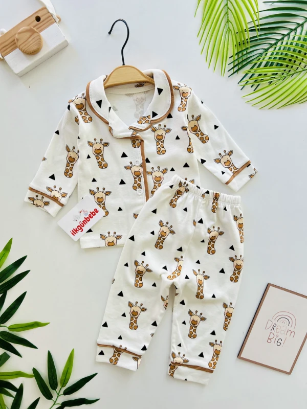 Zürafa Desenli %100 Pamuk Bebe Yakalı 2’li Pijama Takımı