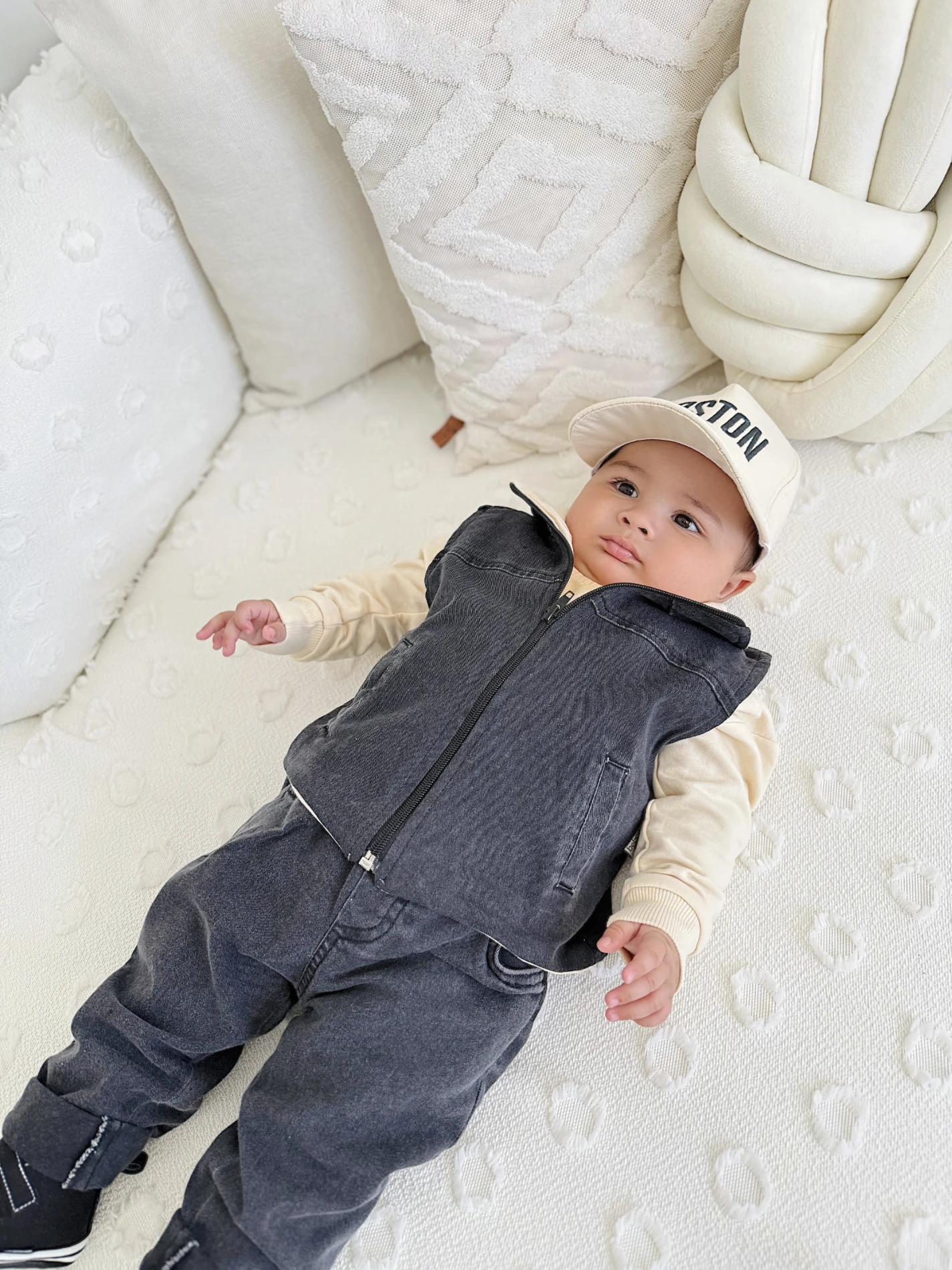 Boston Yelekli Şapkalı Oversize Sweatshirt Likralı Kot   Takım