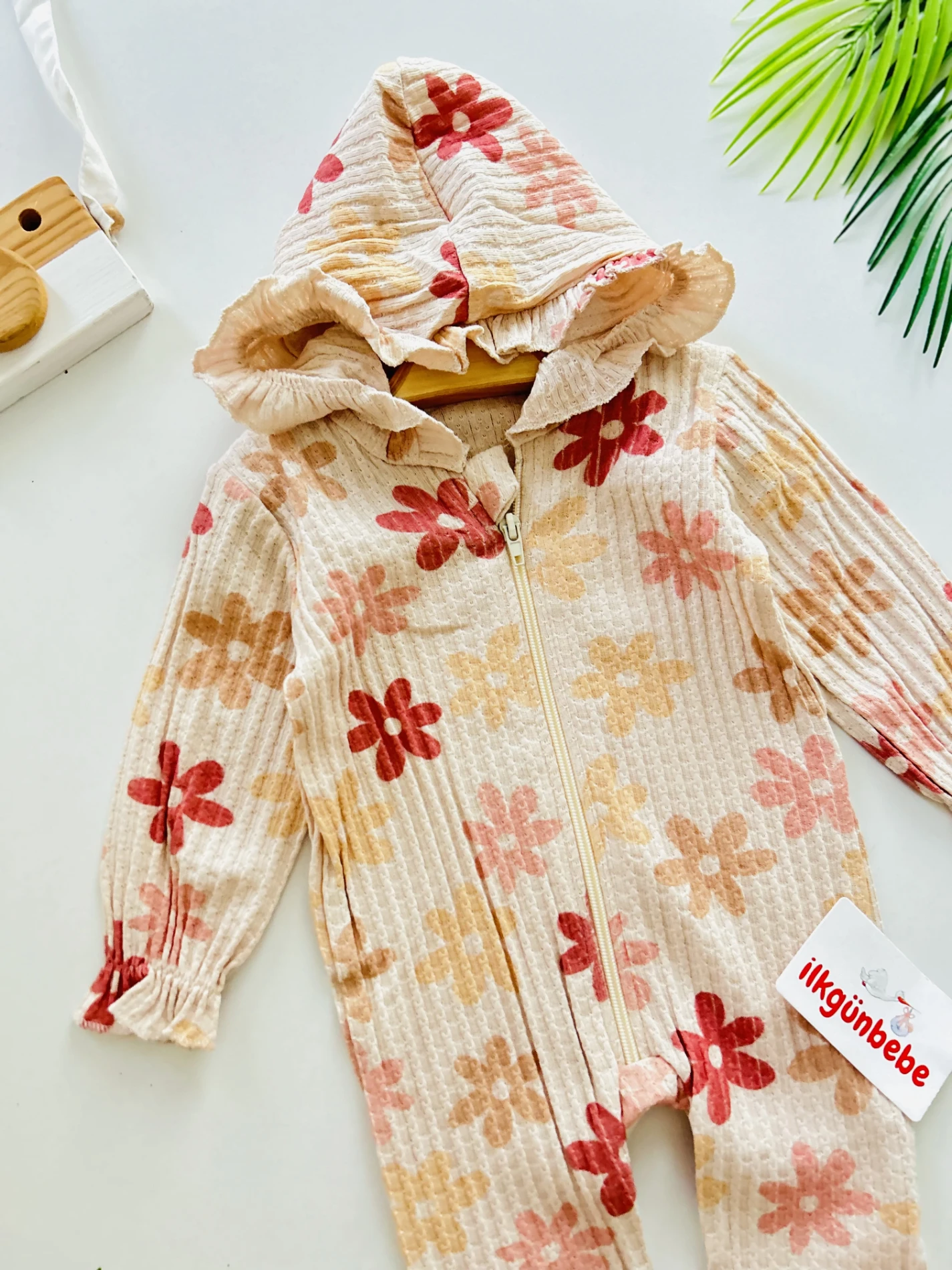 Çiçek Desenli Esnek Kumaş Kapüşonlu Tulum