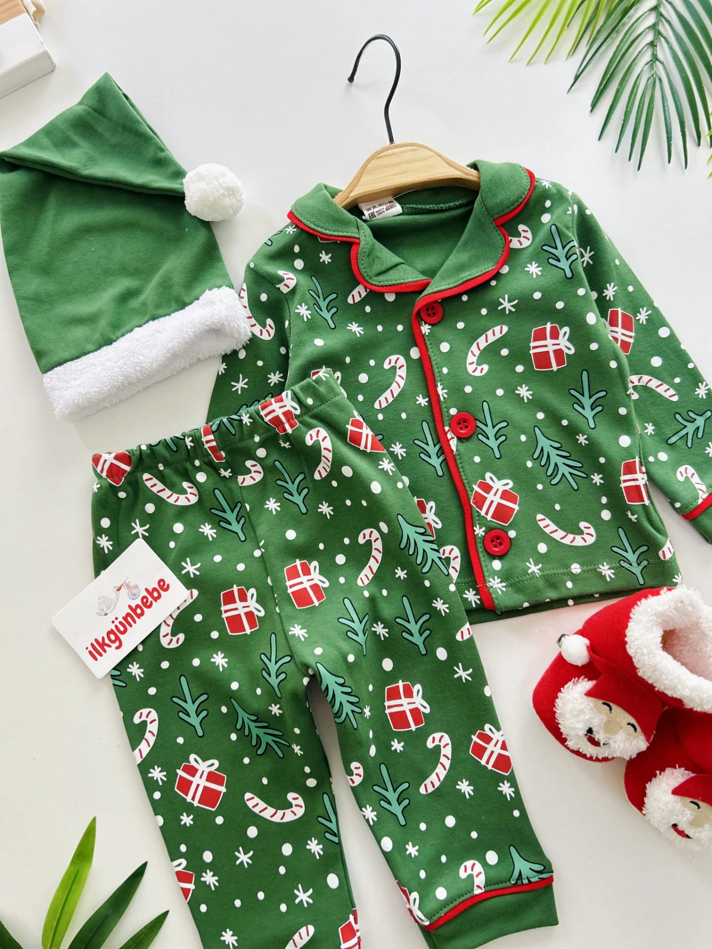 Bebe Yaka Yılbaşı Temalı %100 Pamuk Ponpon Şapkalı 3’lü Takım