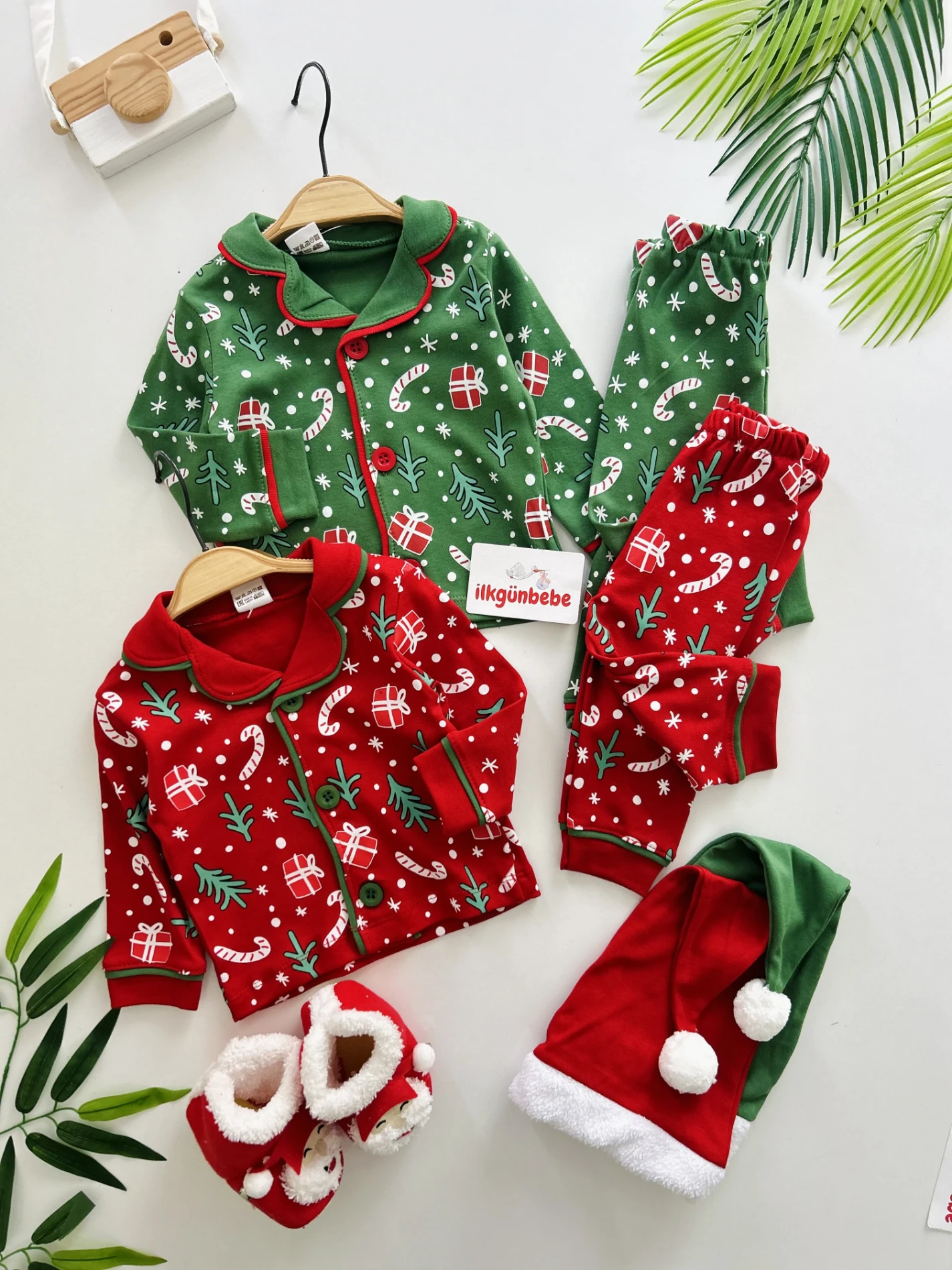 Bebe Yaka Yılbaşı Temalı %100 Pamuk Ponpon Şapkalı 3’lü Takım