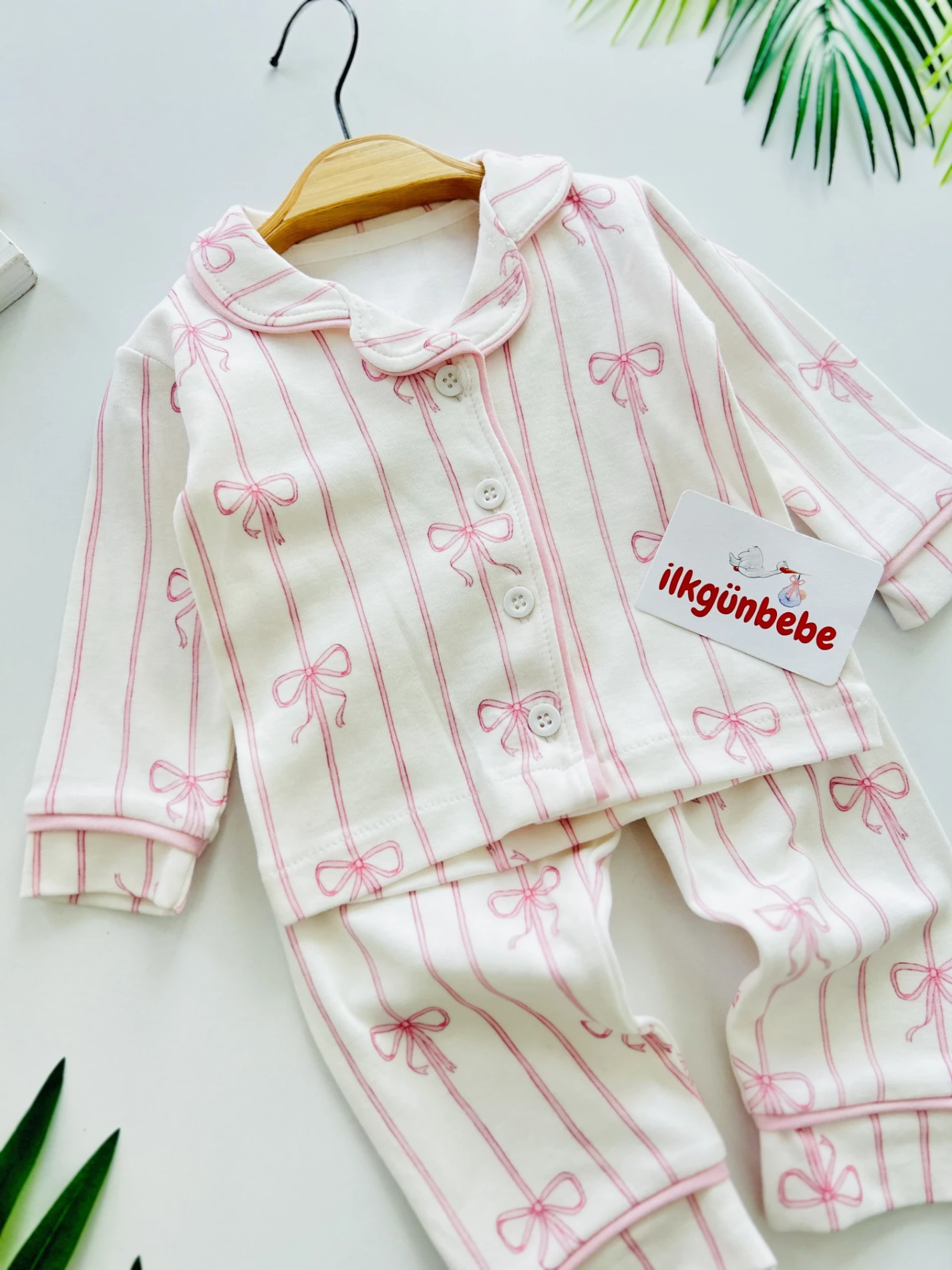 Fiyonk Temalı %100 Pamuk Bebe Yakalı Pijama Takımı