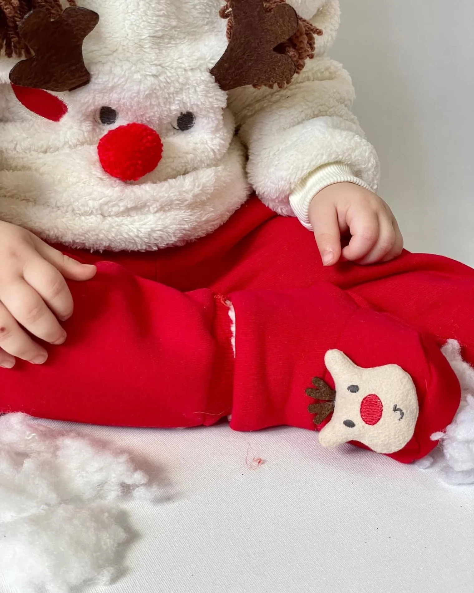 Geyik Yılbaşı Panduflu Şapkalı 4’lü Takım