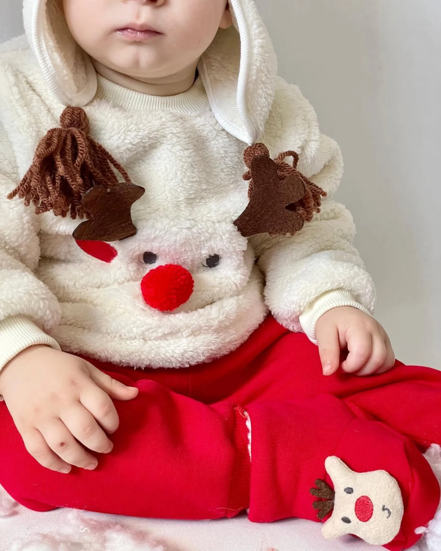 Geyik Yılbaşı Panduflu Şapkalı 4’lü Takım