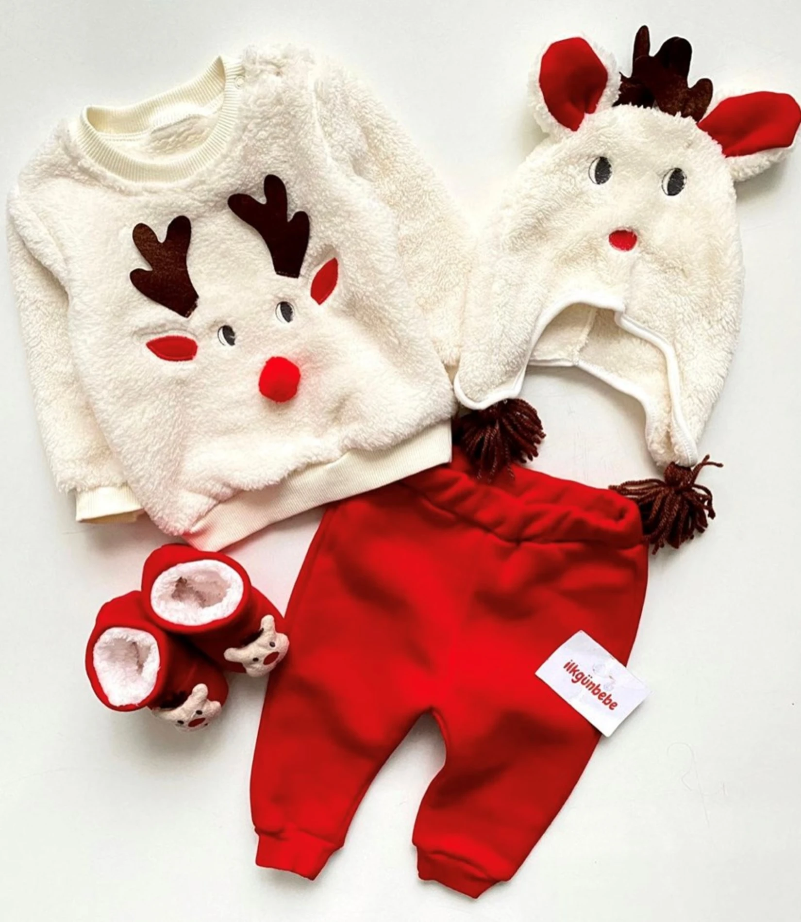 Geyik Yılbaşı Panduflu Şapkalı 4’lü Takım